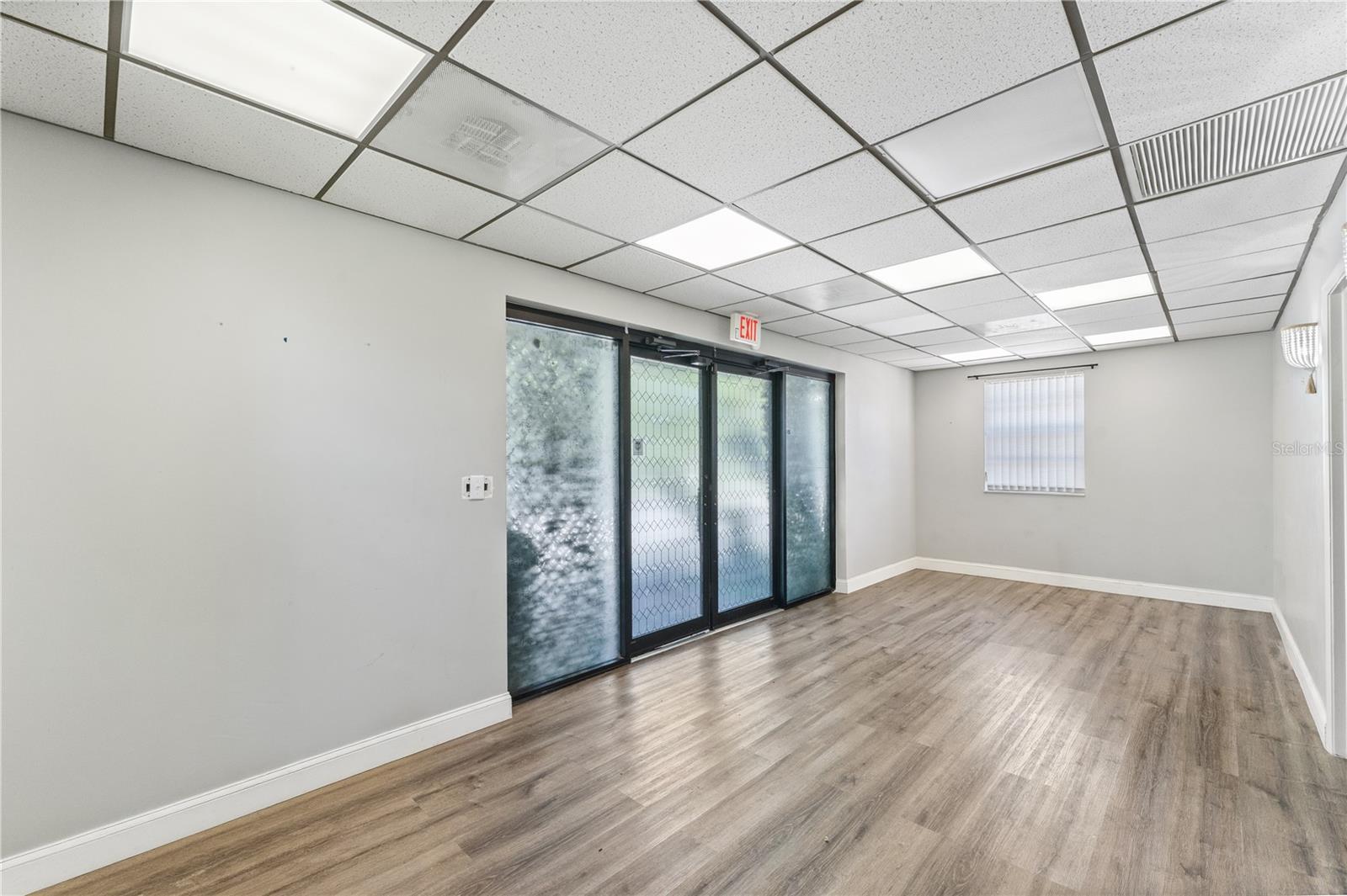13042 TARPON SPRINGS RD — photo 3