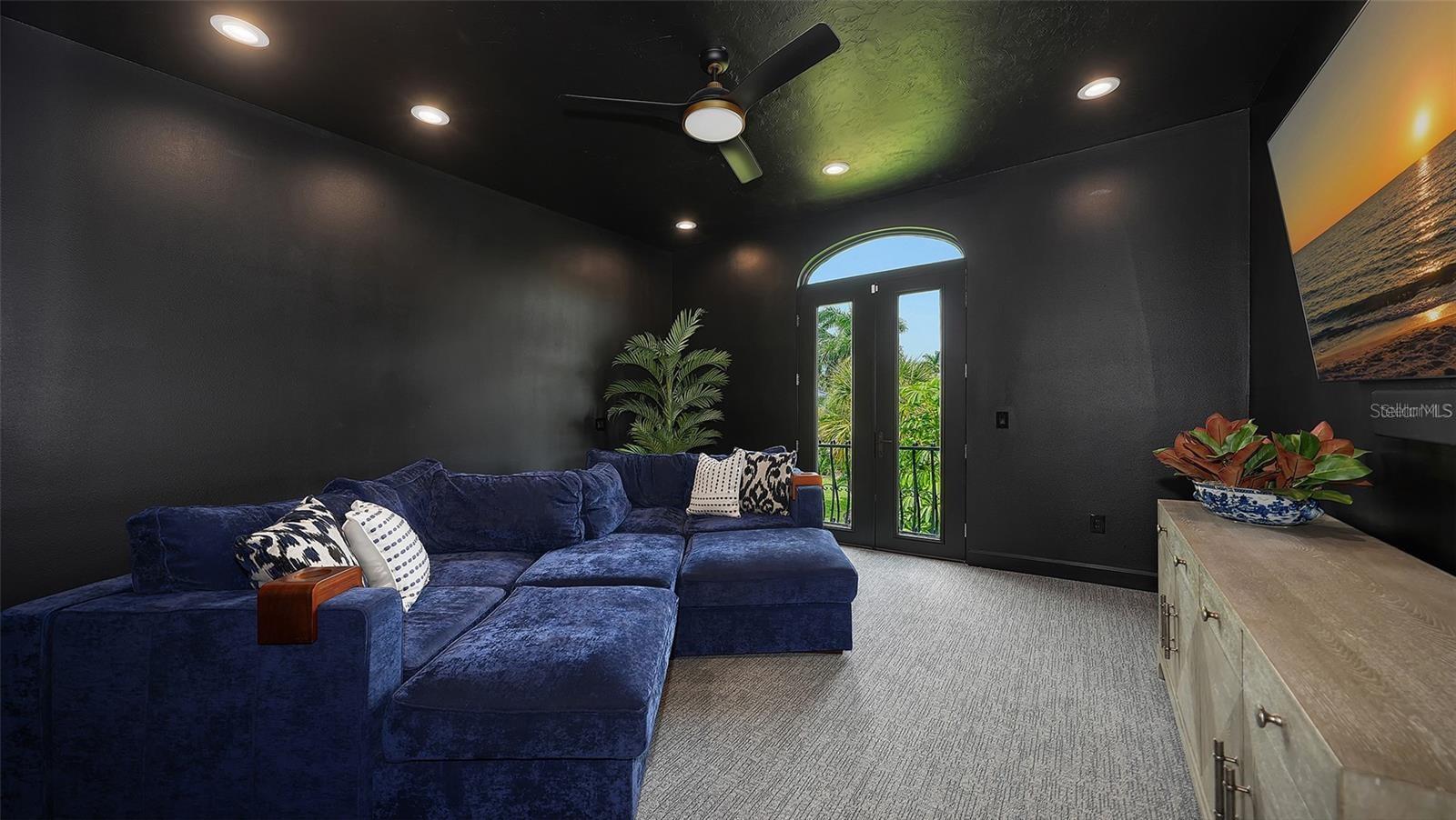 1023 TOCOBAGA LN — photo 37