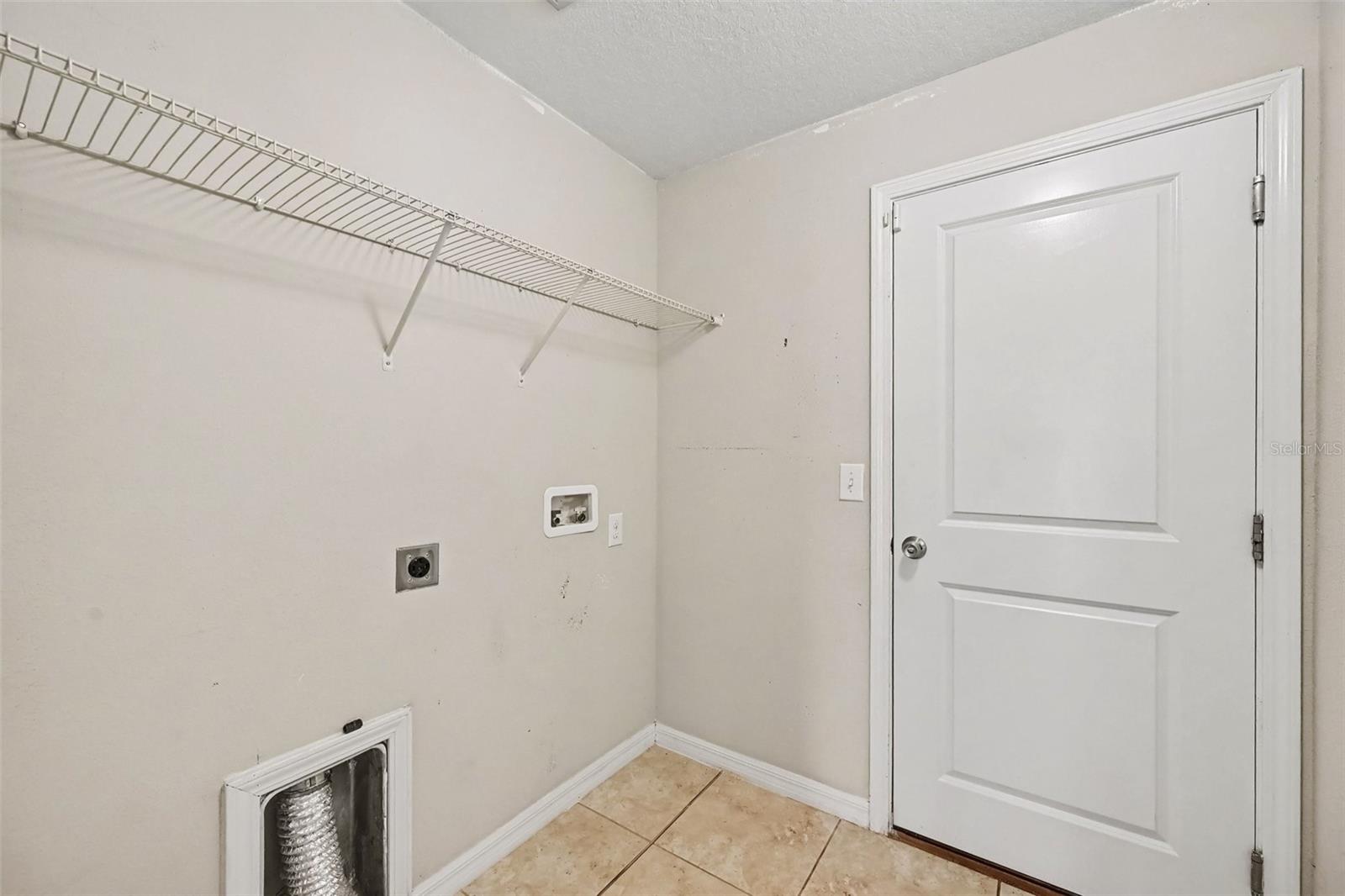 1501 CLIMBING DAYFLOWER DR — photo 27