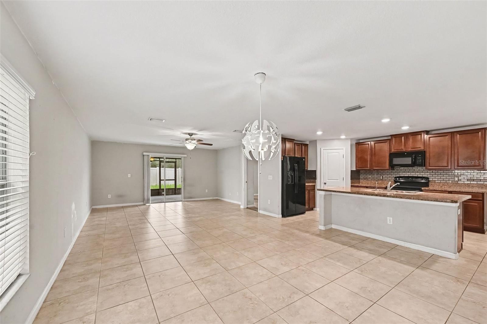 1501 CLIMBING DAYFLOWER DR — photo 9