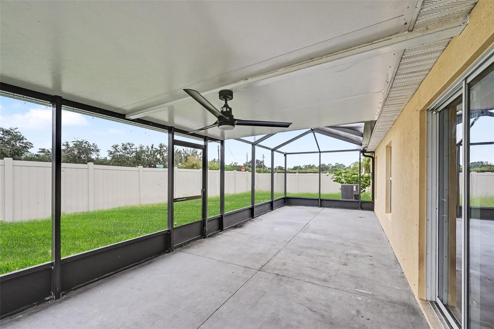 1501 CLIMBING DAYFLOWER DR — photo 29