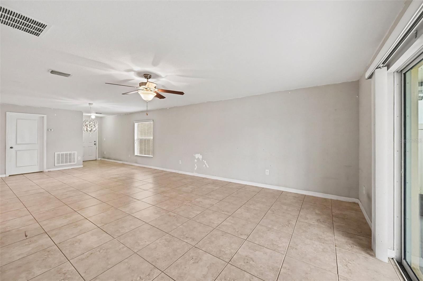 1501 CLIMBING DAYFLOWER DR — photo 6