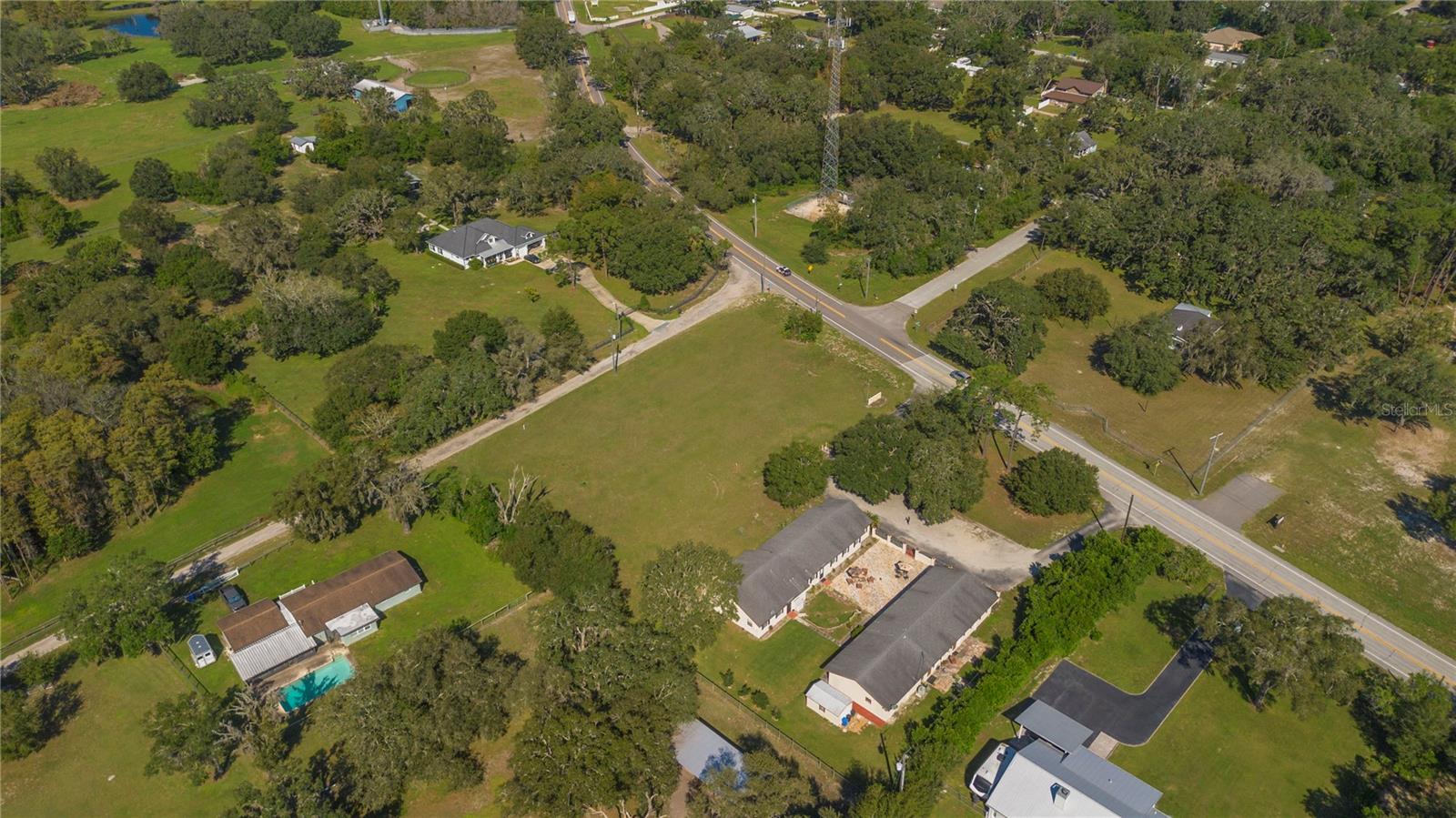 13042 TARPON SPRINGS RD — photo 50