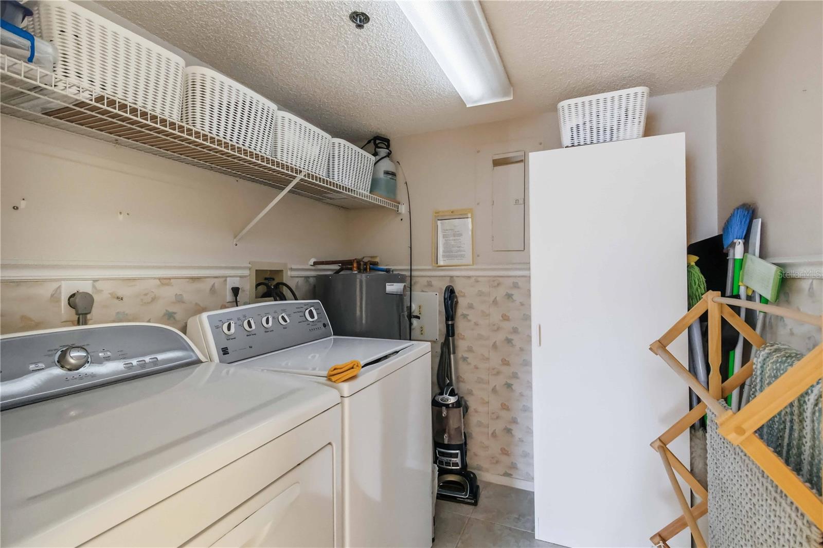 3950 IRONWOOD CIR #205 — photo 24