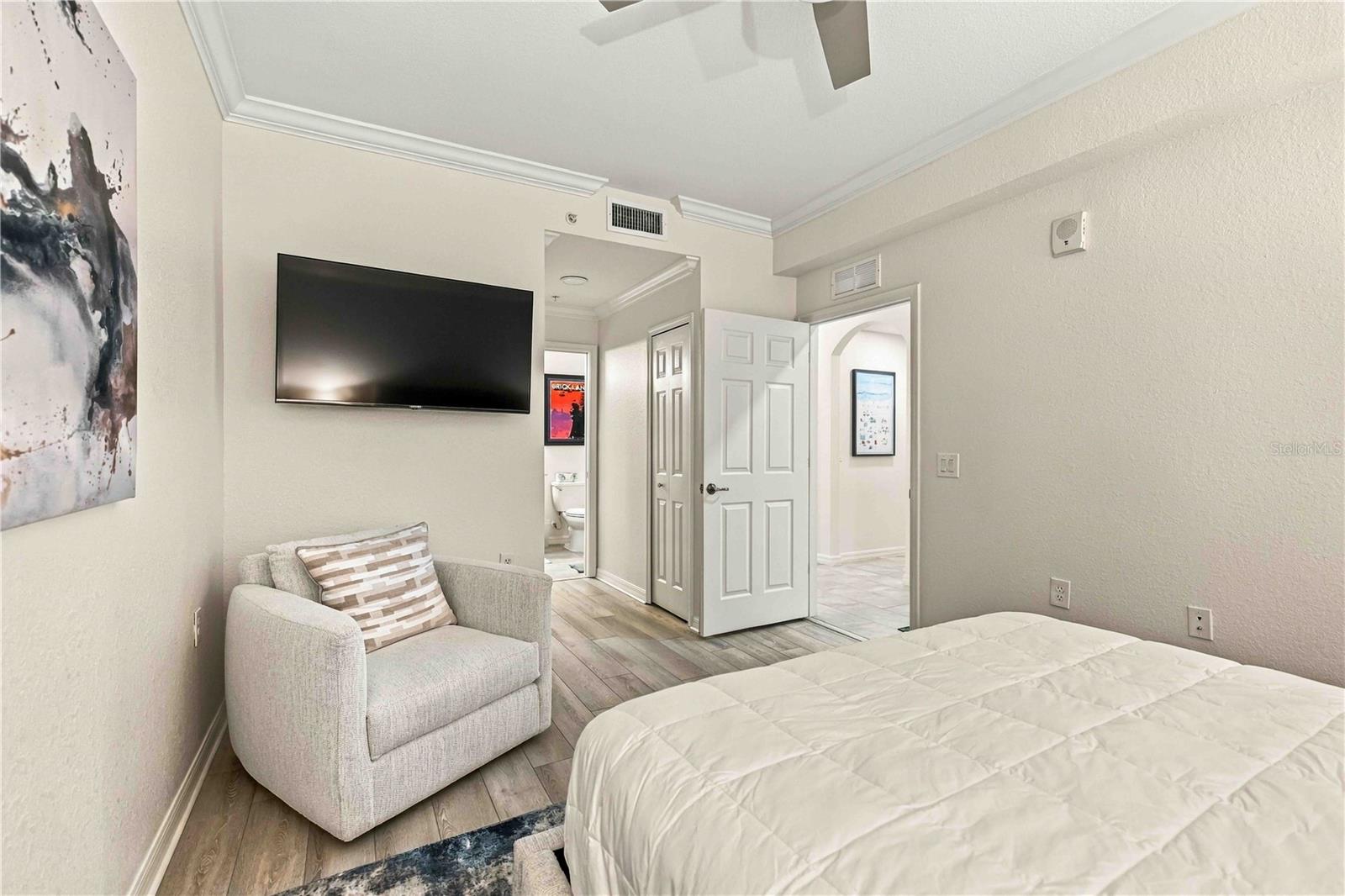 17810 GAWTHROP DR #202 — photo 25