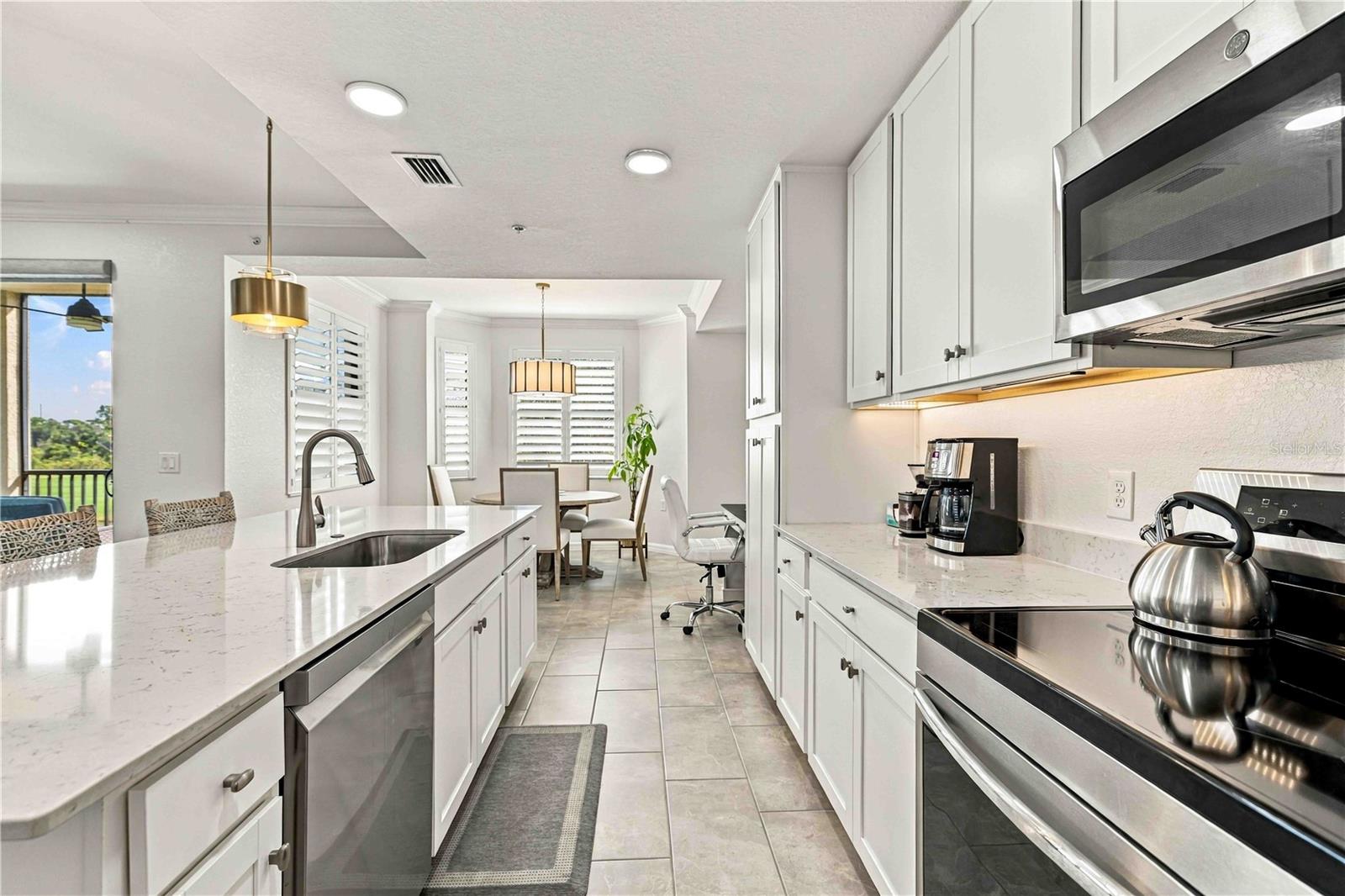 17810 GAWTHROP DR #202 — photo 9