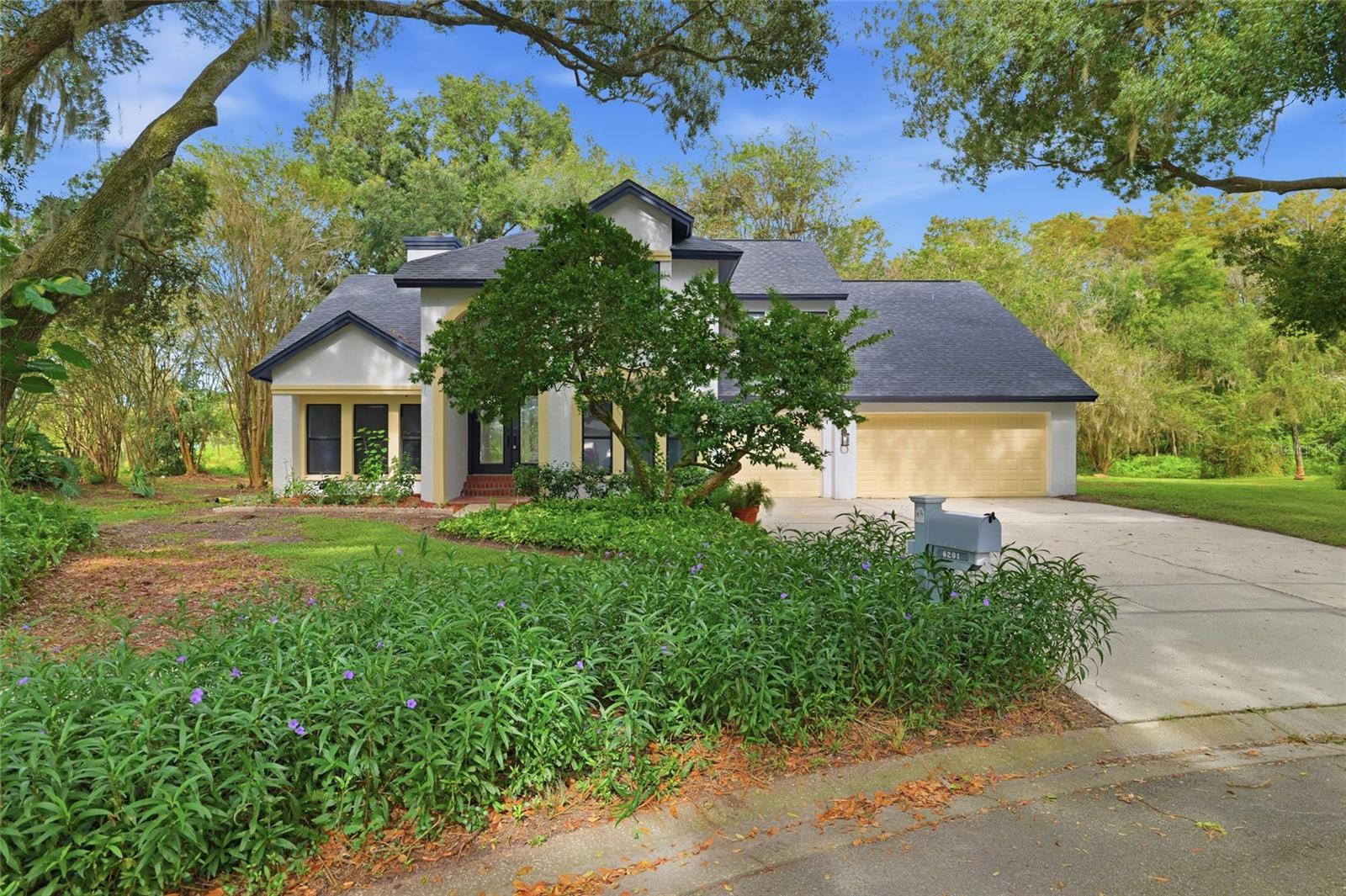 6201 GREENWICH DR — photo 3