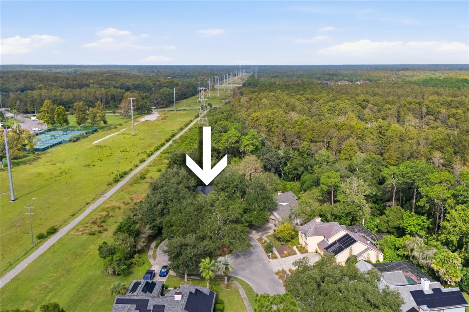 6201 GREENWICH DR — photo 46