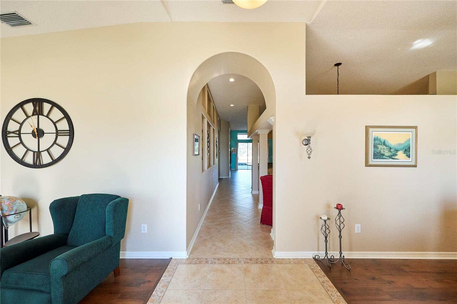 18016 ROYAL FOREST DR — photo 5
