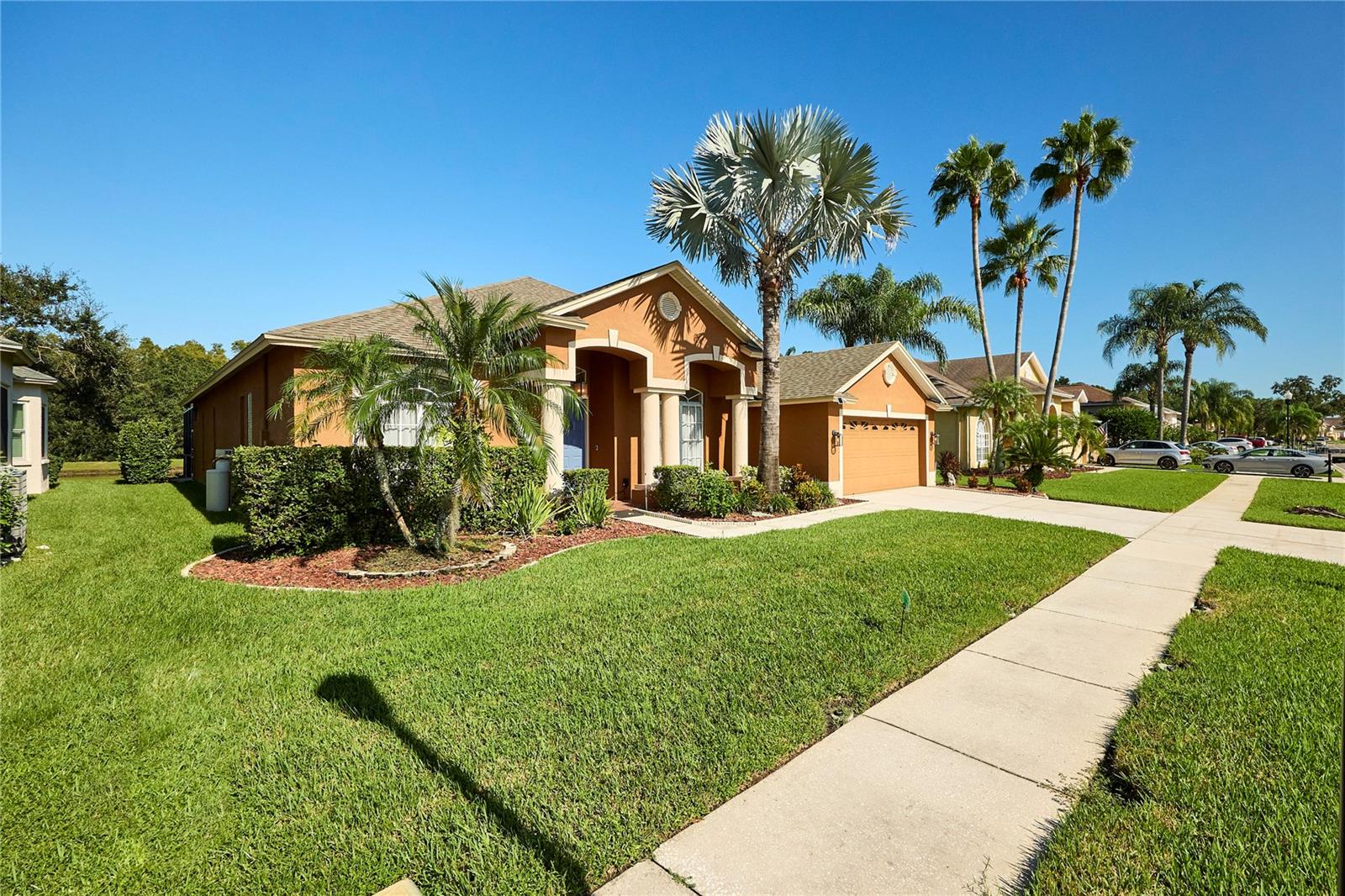 18016 ROYAL FOREST DR — photo 3