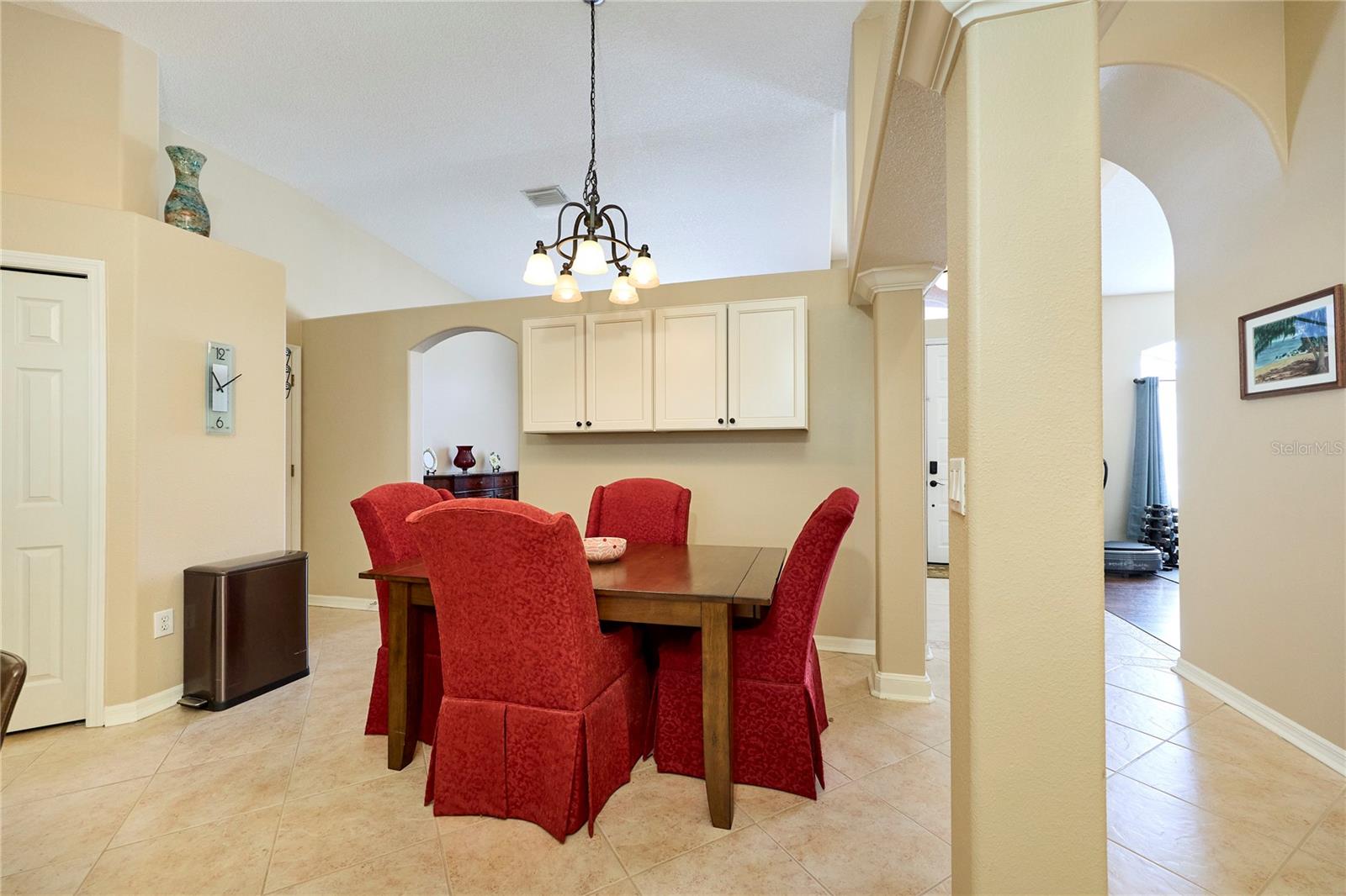18016 ROYAL FOREST DR — photo 13