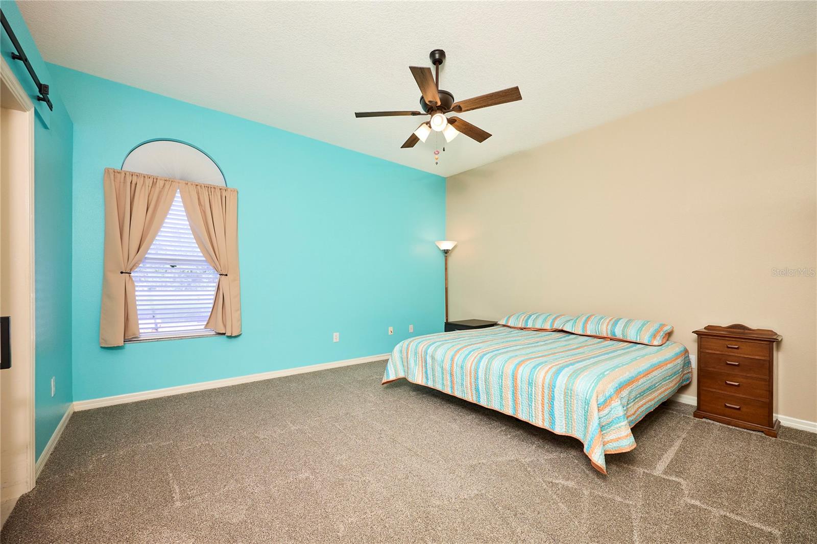 18016 ROYAL FOREST DR — photo 47