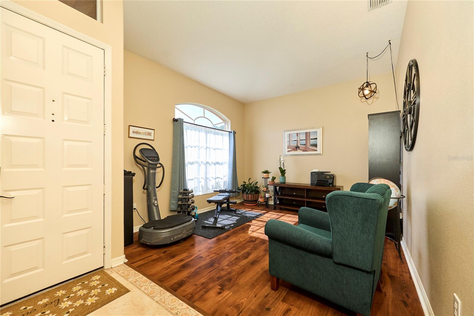 18016 ROYAL FOREST DR — photo 9