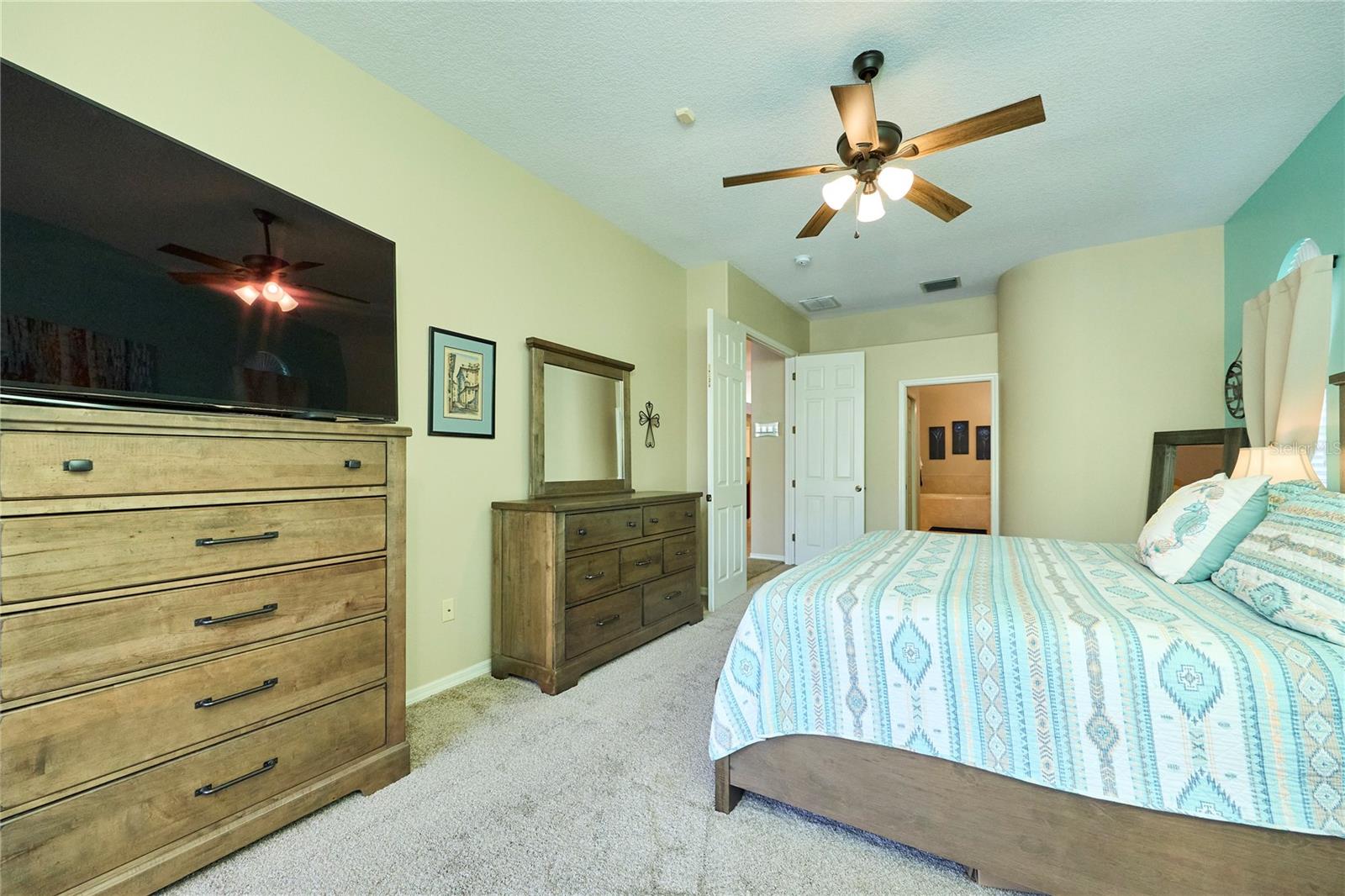18016 ROYAL FOREST DR — photo 28