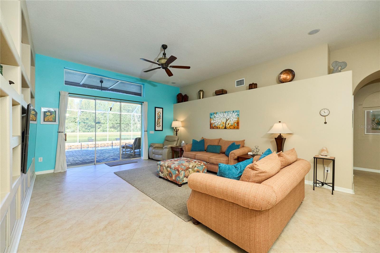 18016 ROYAL FOREST DR — photo 21