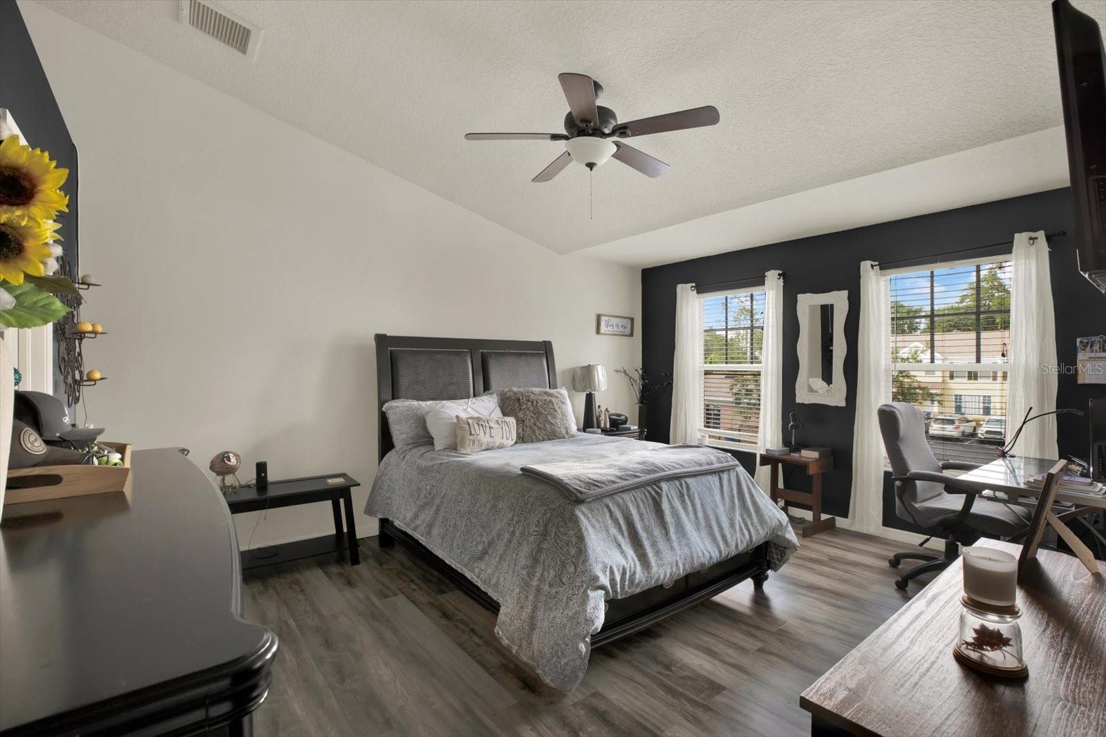 11041 BLACK SWAN CT — photo 11