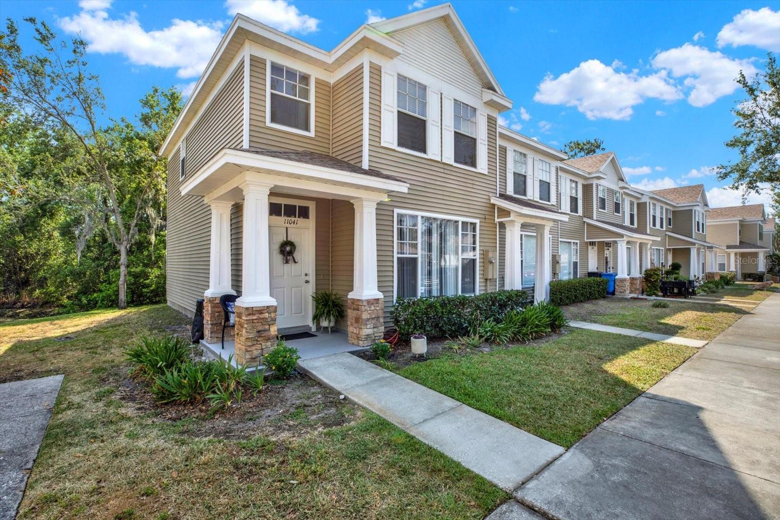 11041 BLACK SWAN CT — photo 2
