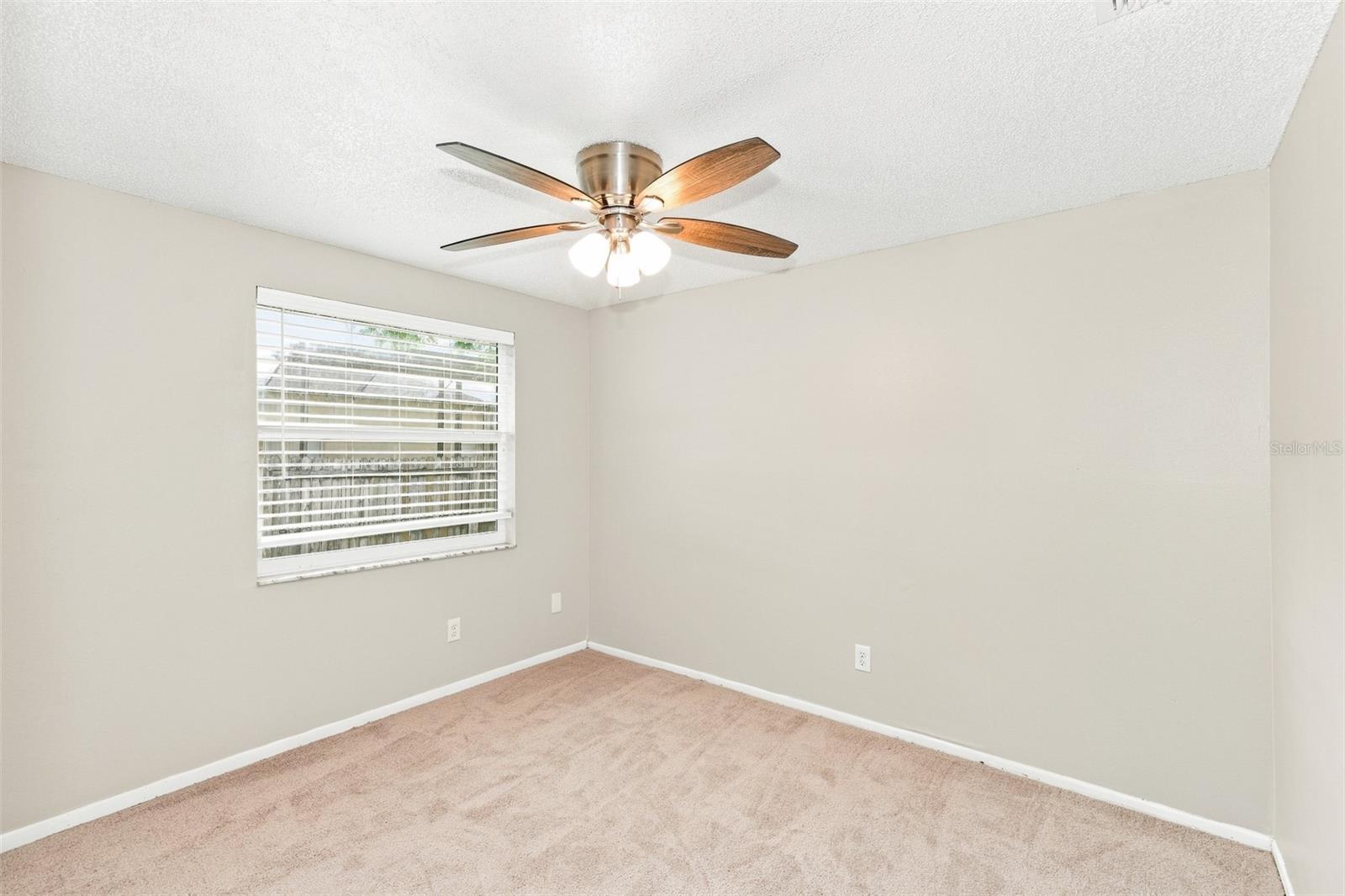 10102 HICKORY HOLLOW CT — photo 13