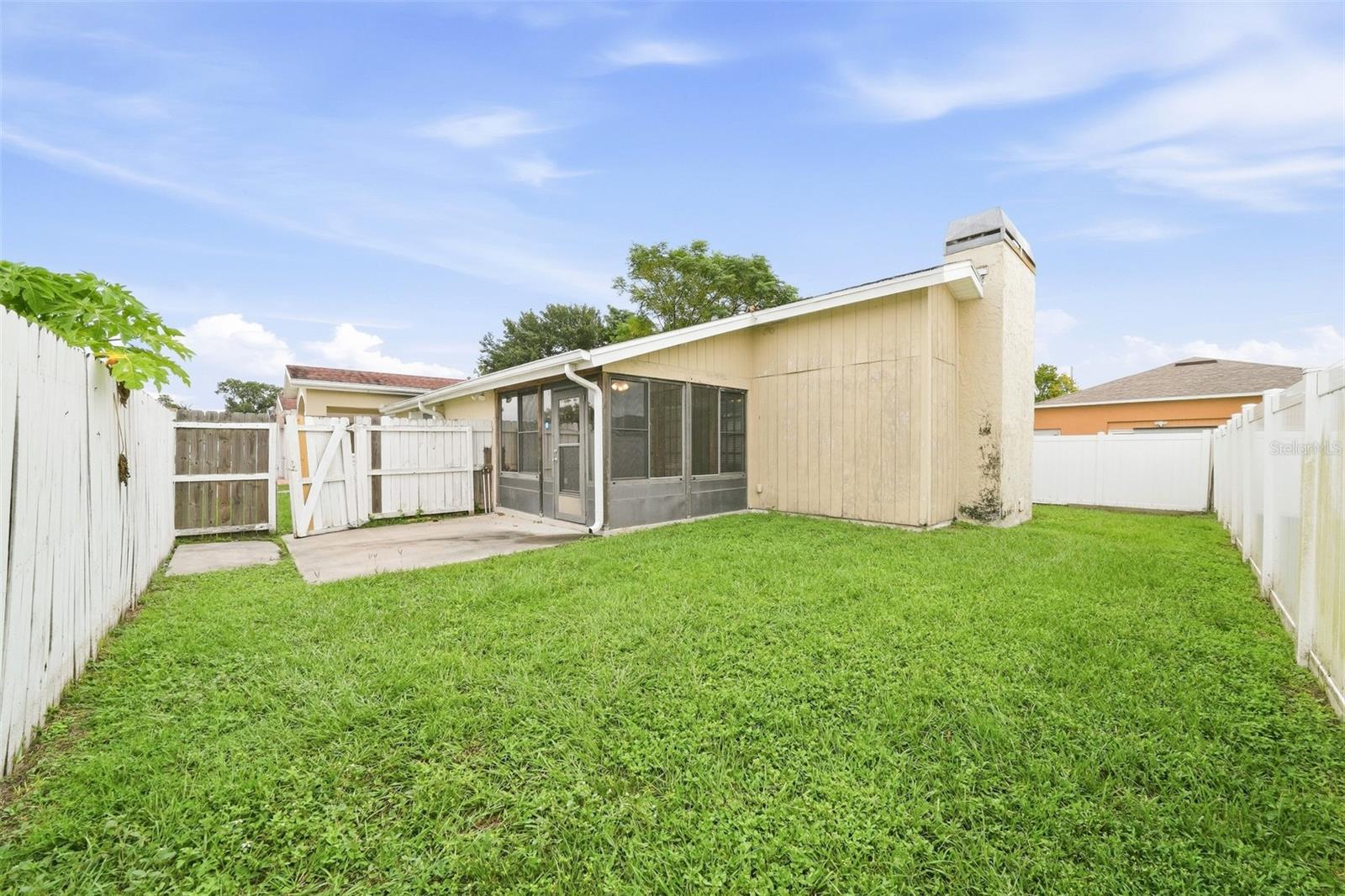 10102 HICKORY HOLLOW CT — photo 19