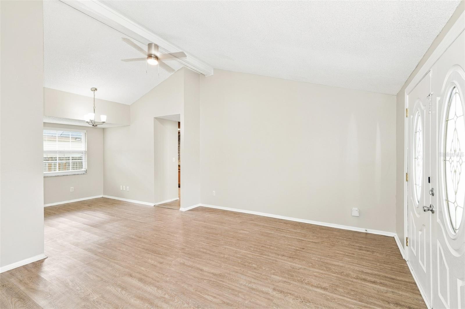 10102 HICKORY HOLLOW CT — photo 3