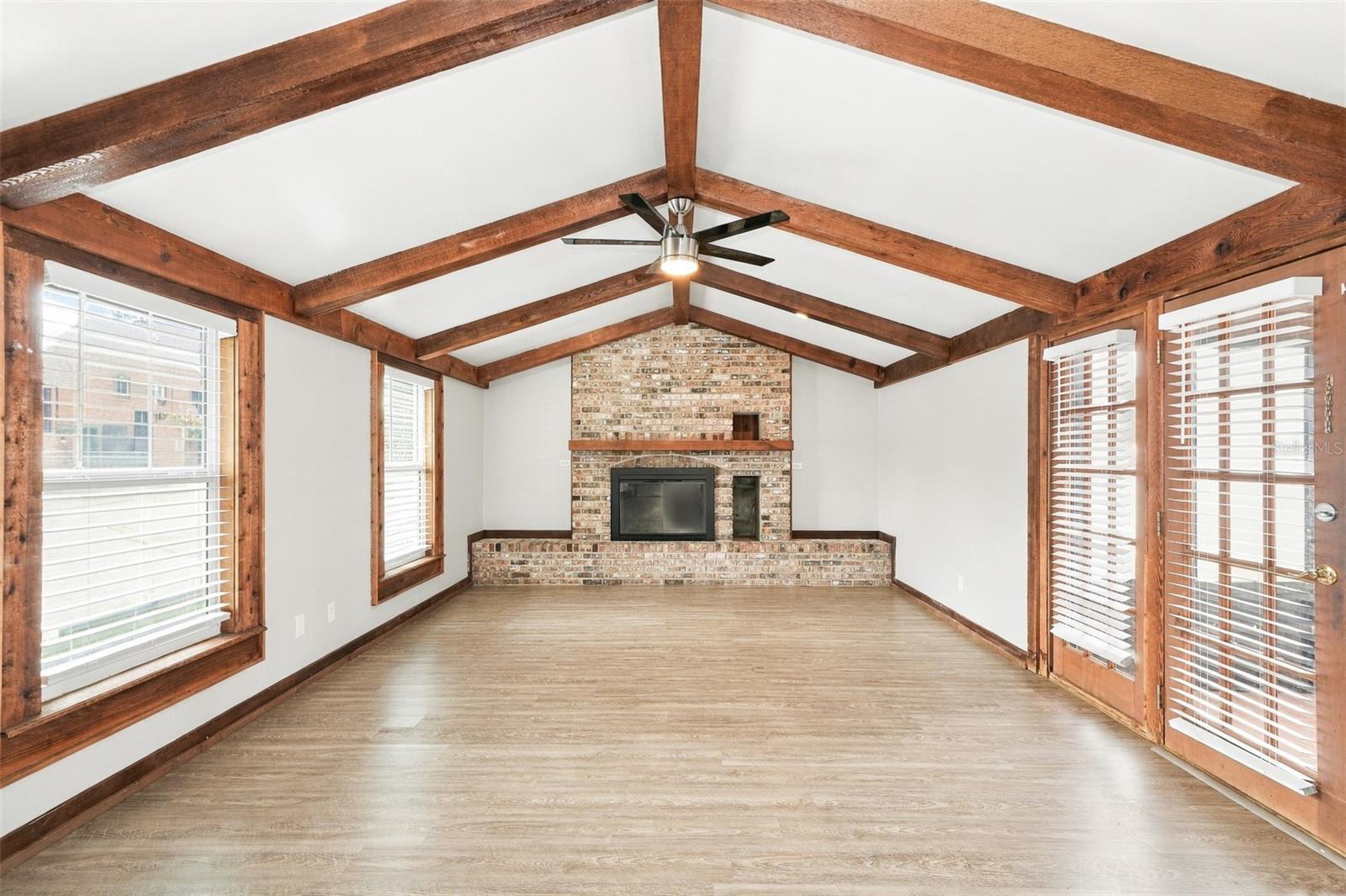 10102 HICKORY HOLLOW CT — photo 7