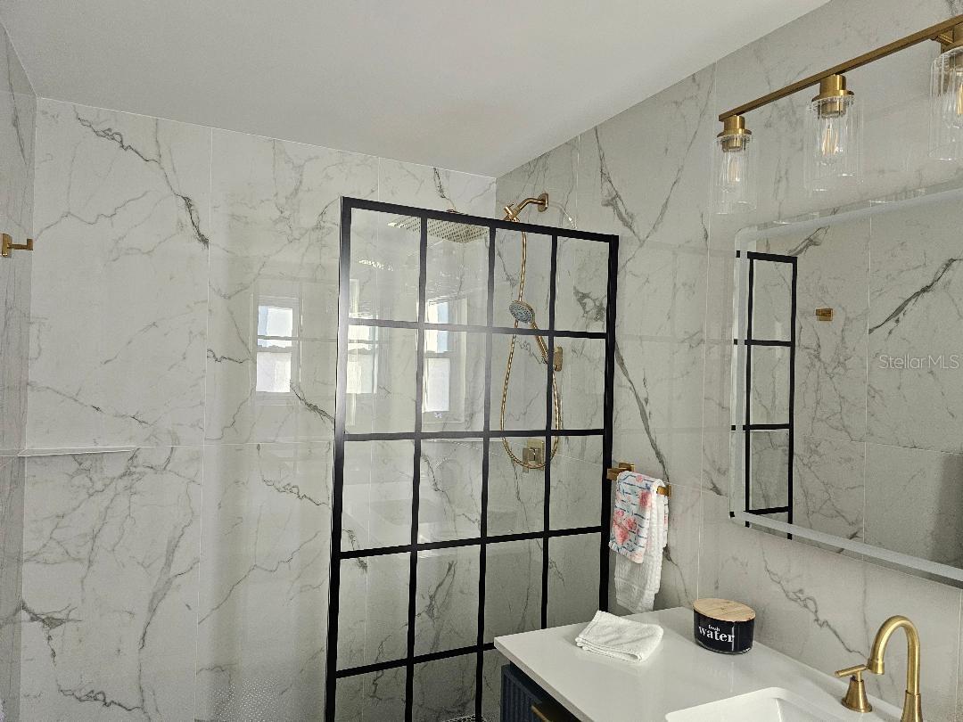 125 110TH AVE #3B — photo 3