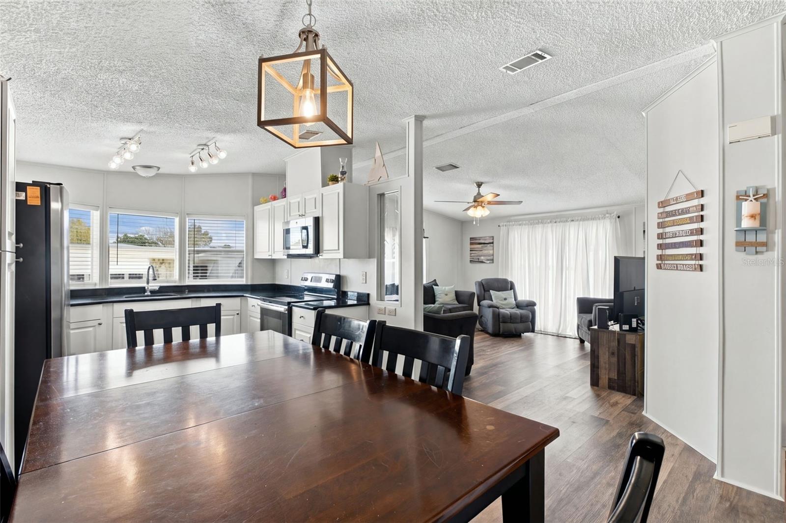 7318 GRAND PINE DR — photo 13