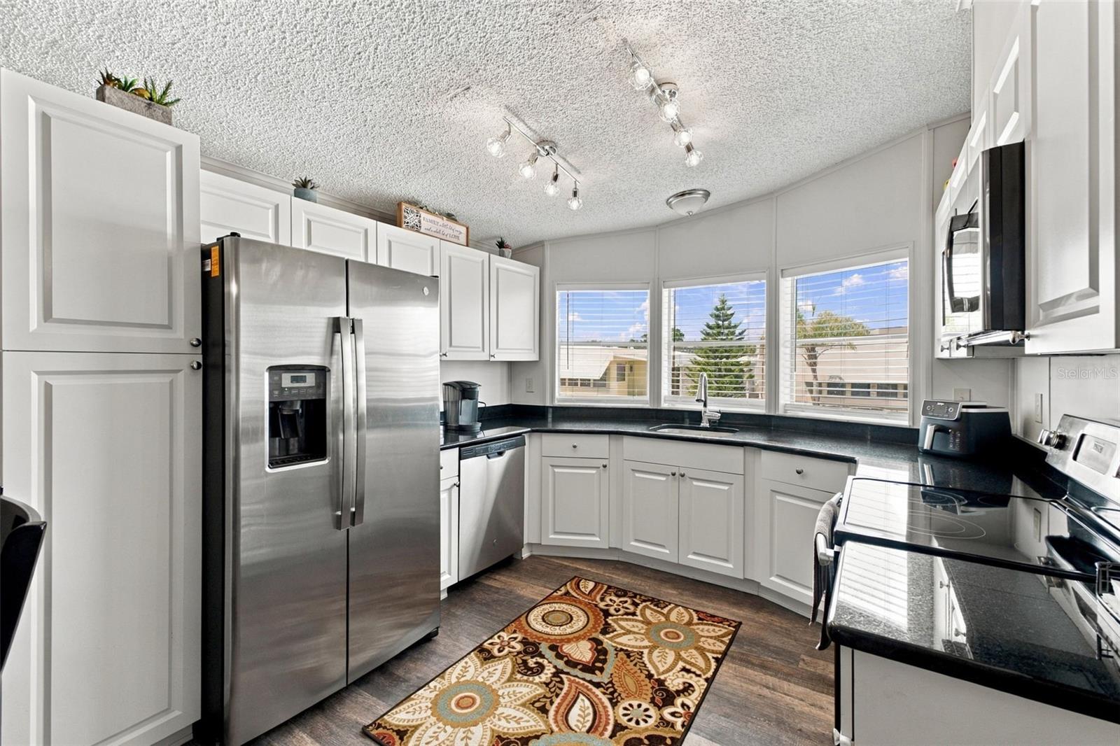 7318 GRAND PINE DR — photo 11