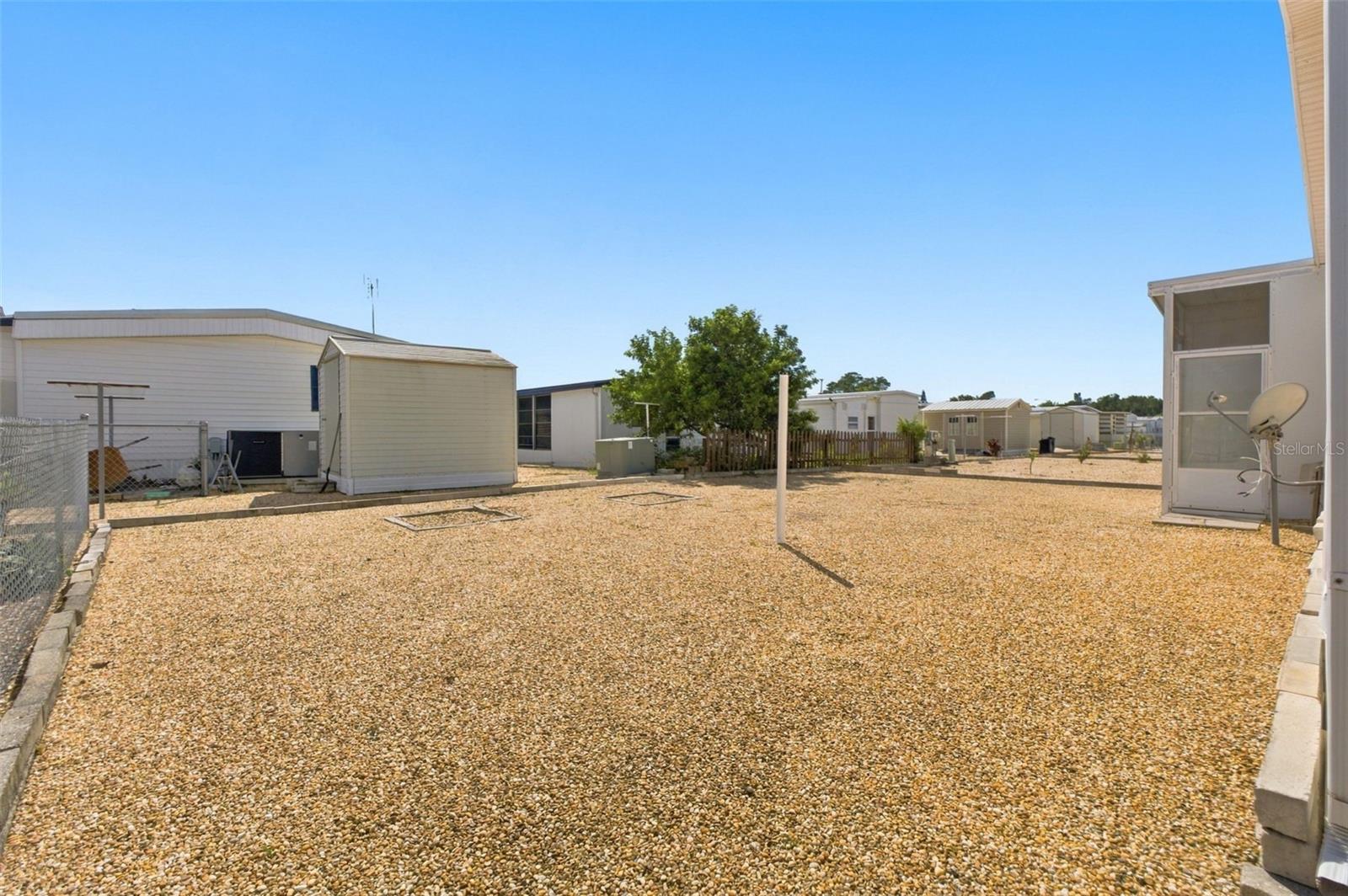 7318 GRAND PINE DR — photo 21