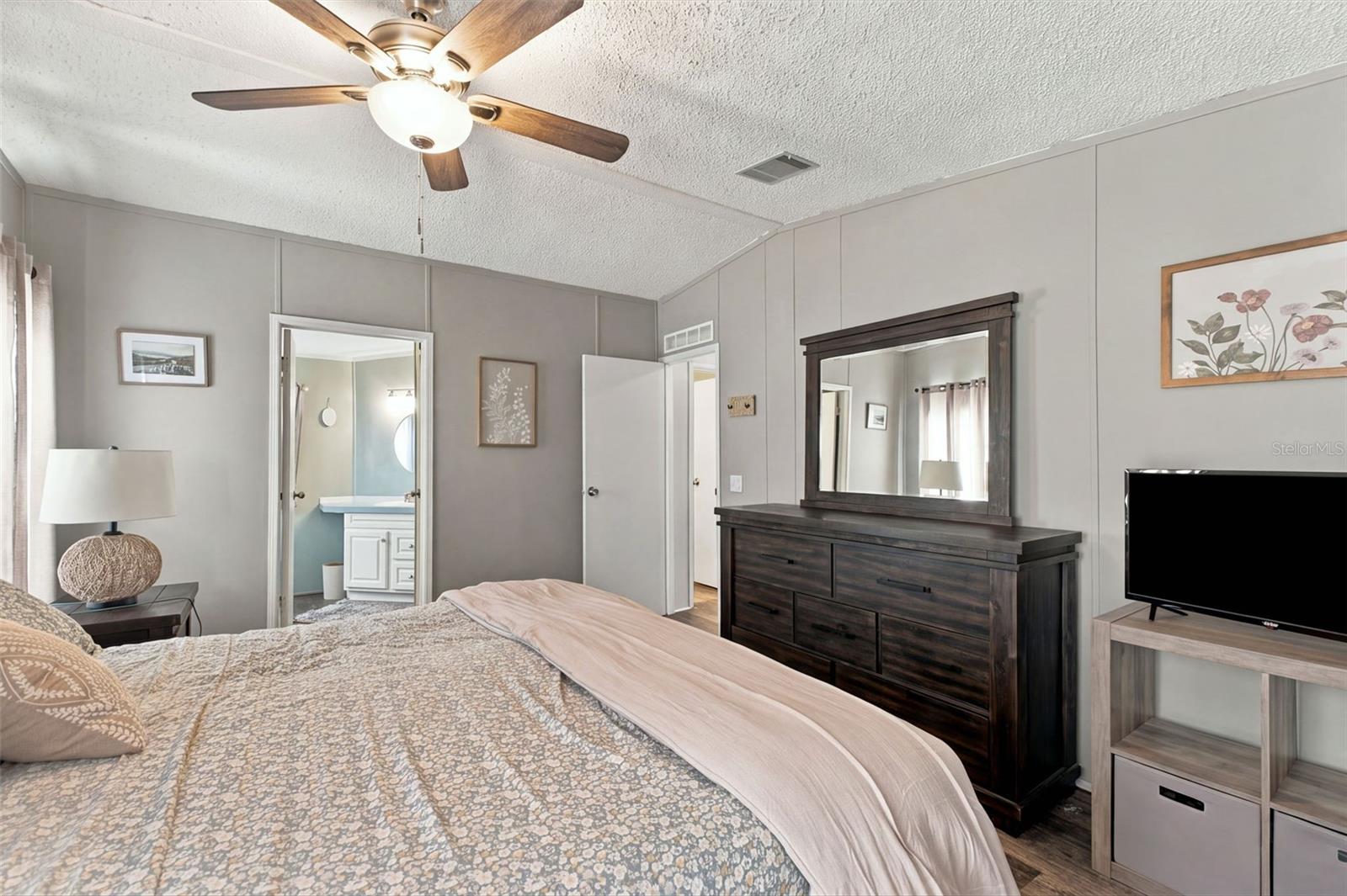 7318 GRAND PINE DR — photo 18
