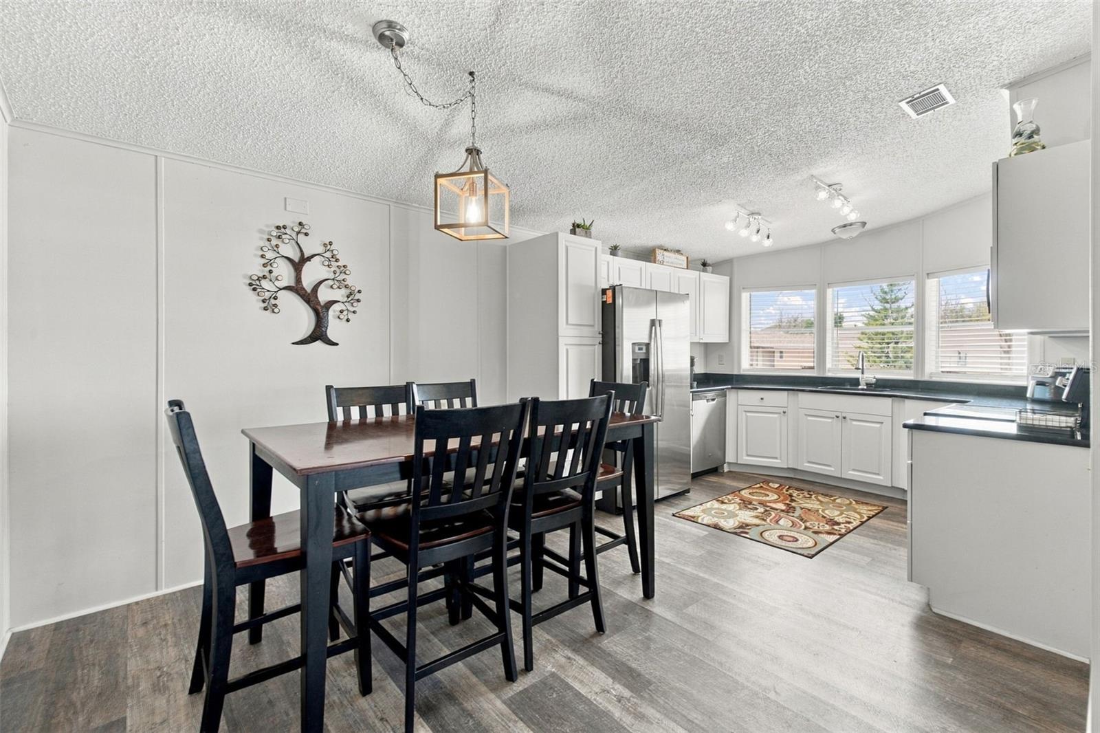 7318 GRAND PINE DR — photo 10