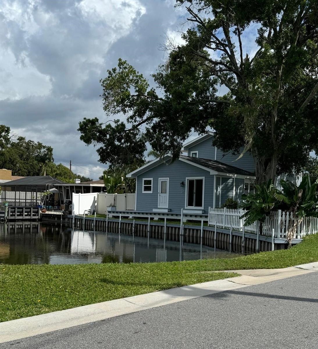 22 CYPRESS DR — photo 6