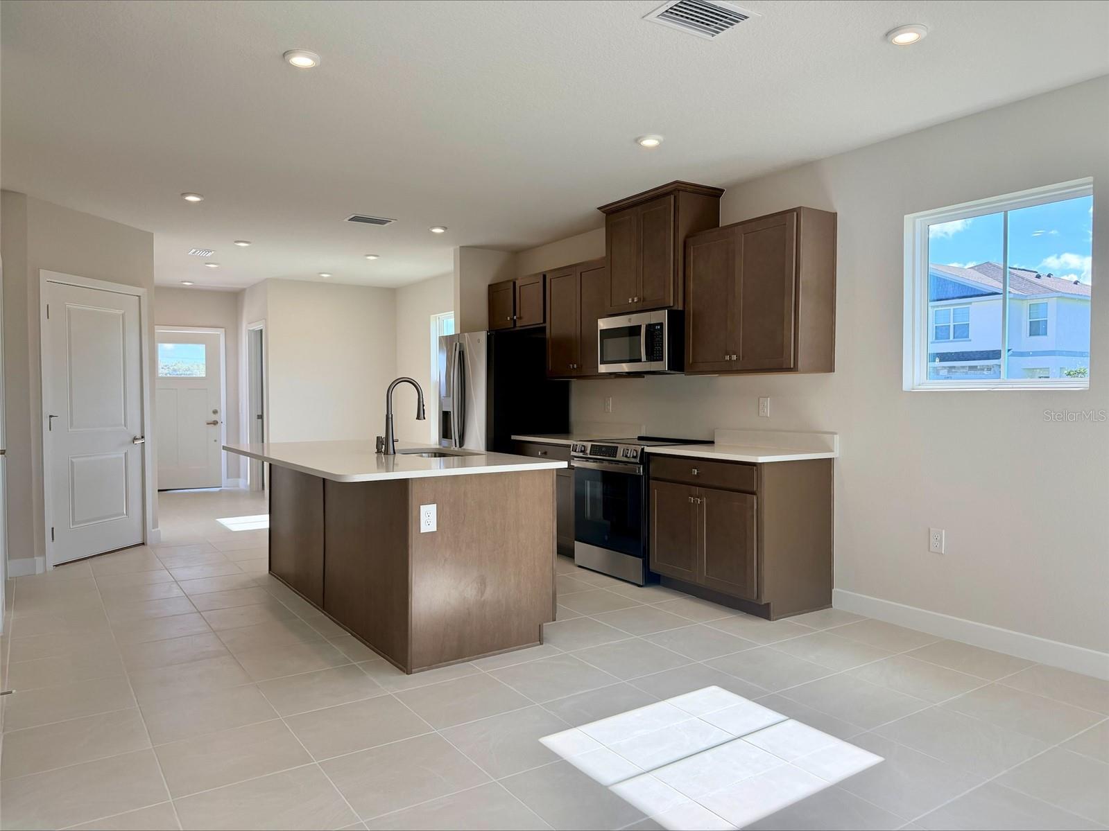 14058 HUNTERS GROVE RD — photo 6
