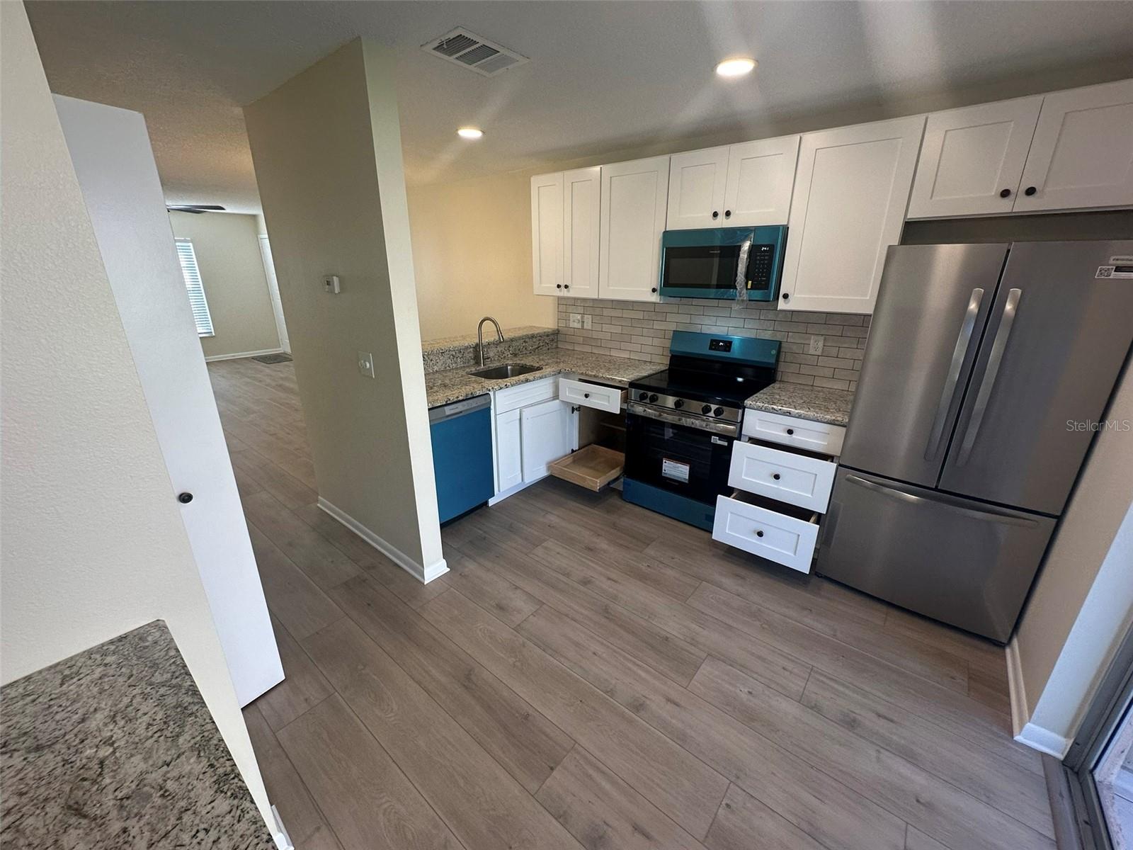 6433 TINA DRIVE #15 — photo 37