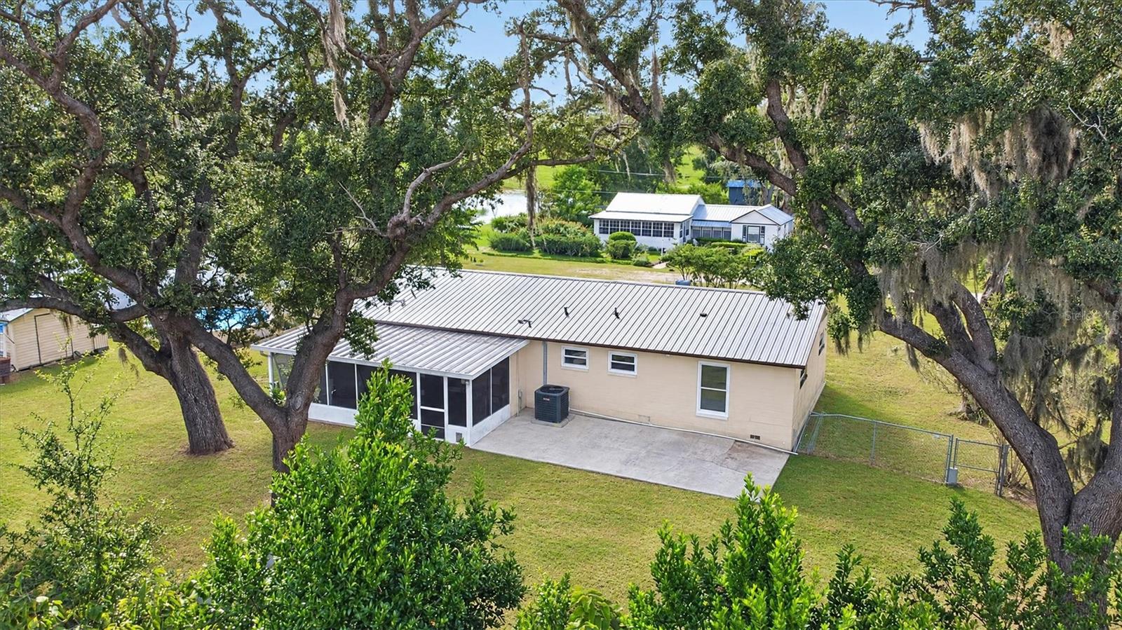 14734 MITCHELL ST — photo 38