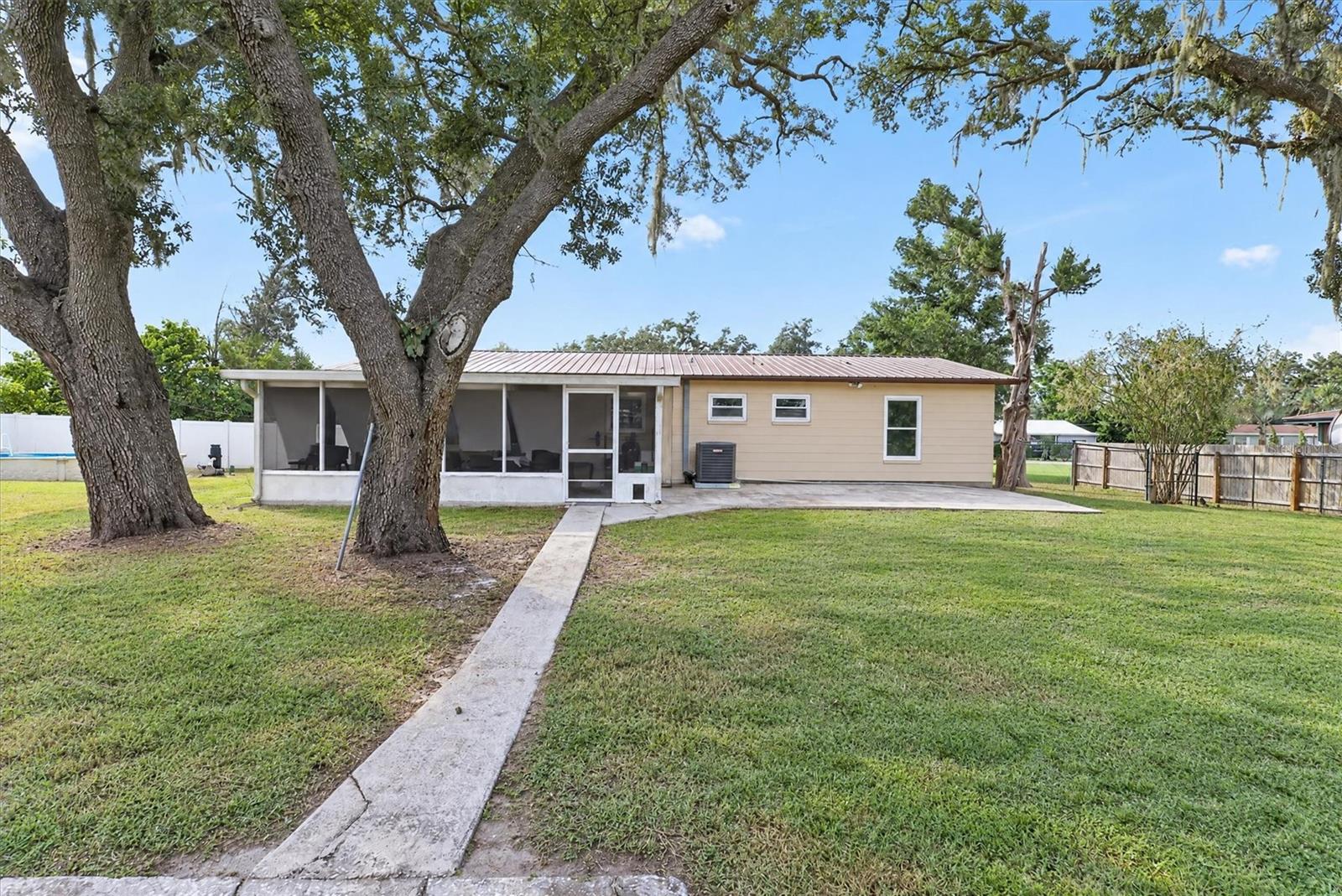 14734 MITCHELL ST — photo 29