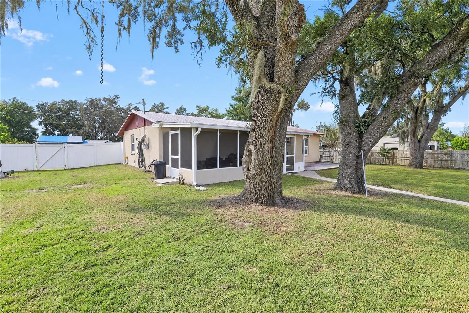14734 MITCHELL ST — photo 28