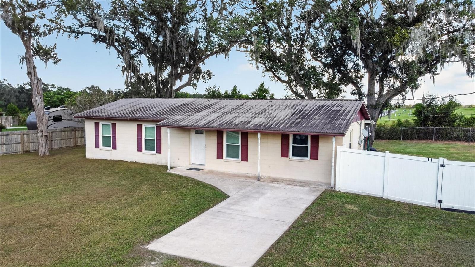 14734 MITCHELL ST — photo 36