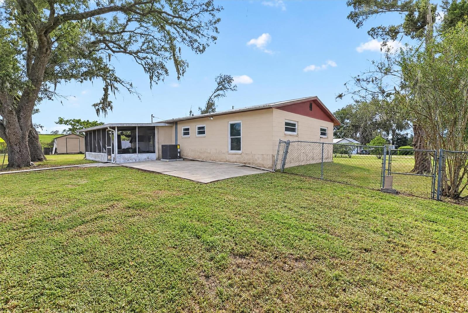 14734 MITCHELL ST — photo 31
