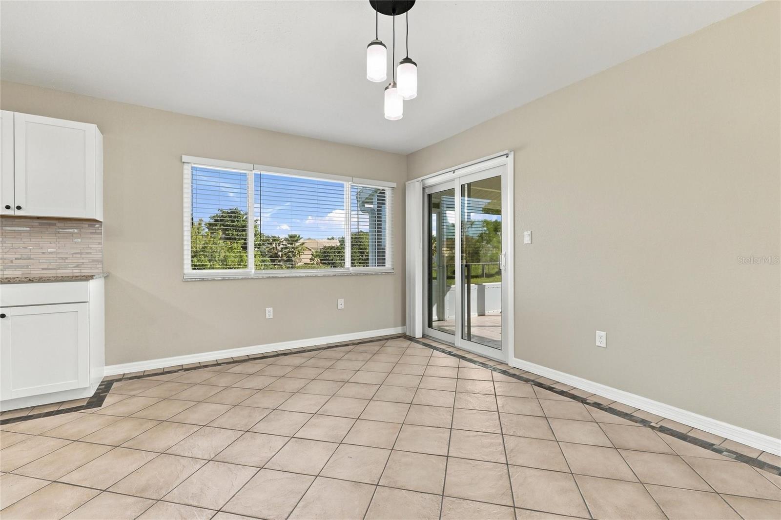 7070 ODOM PL — photo 7