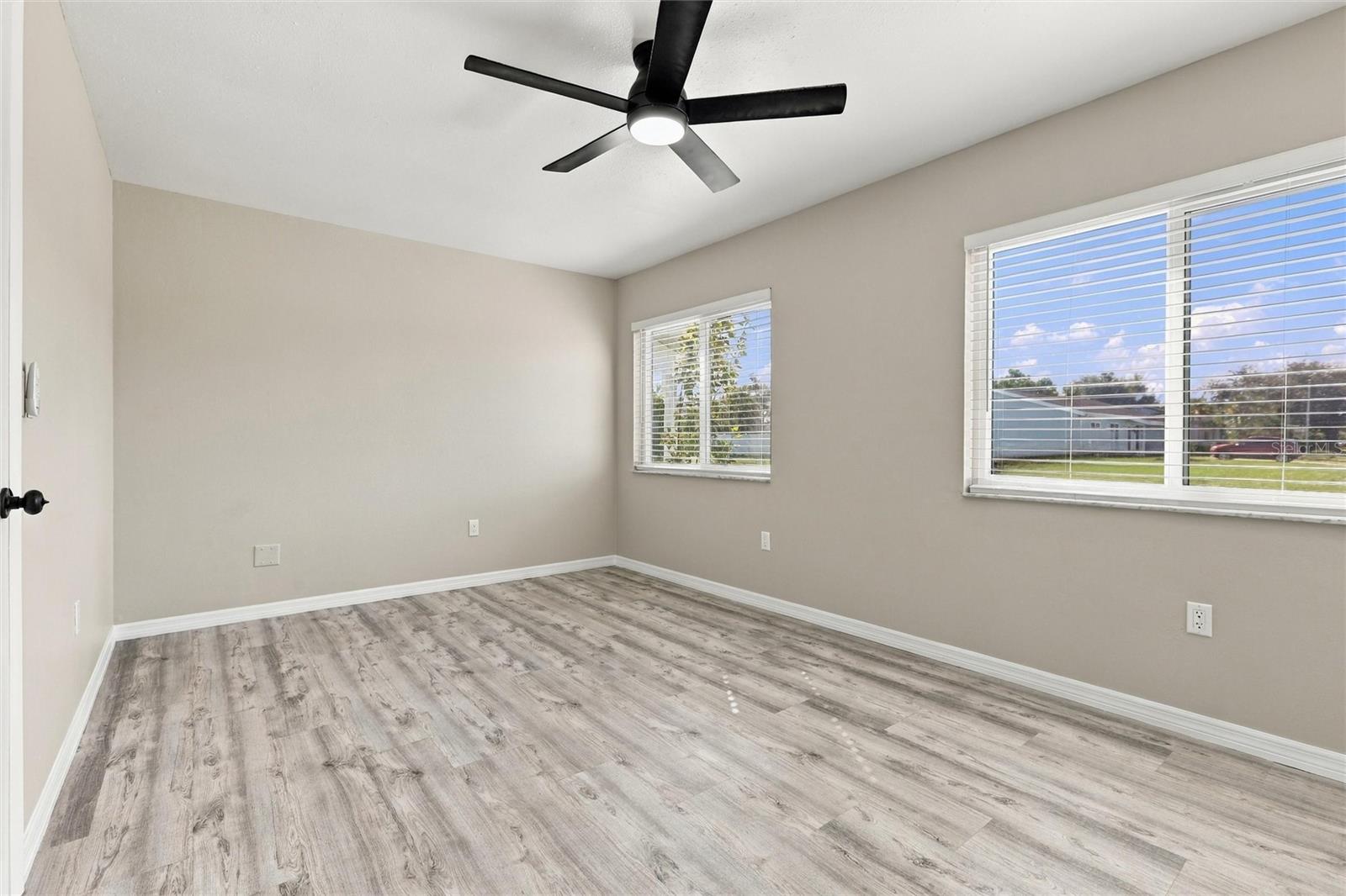 7070 ODOM PL — photo 18