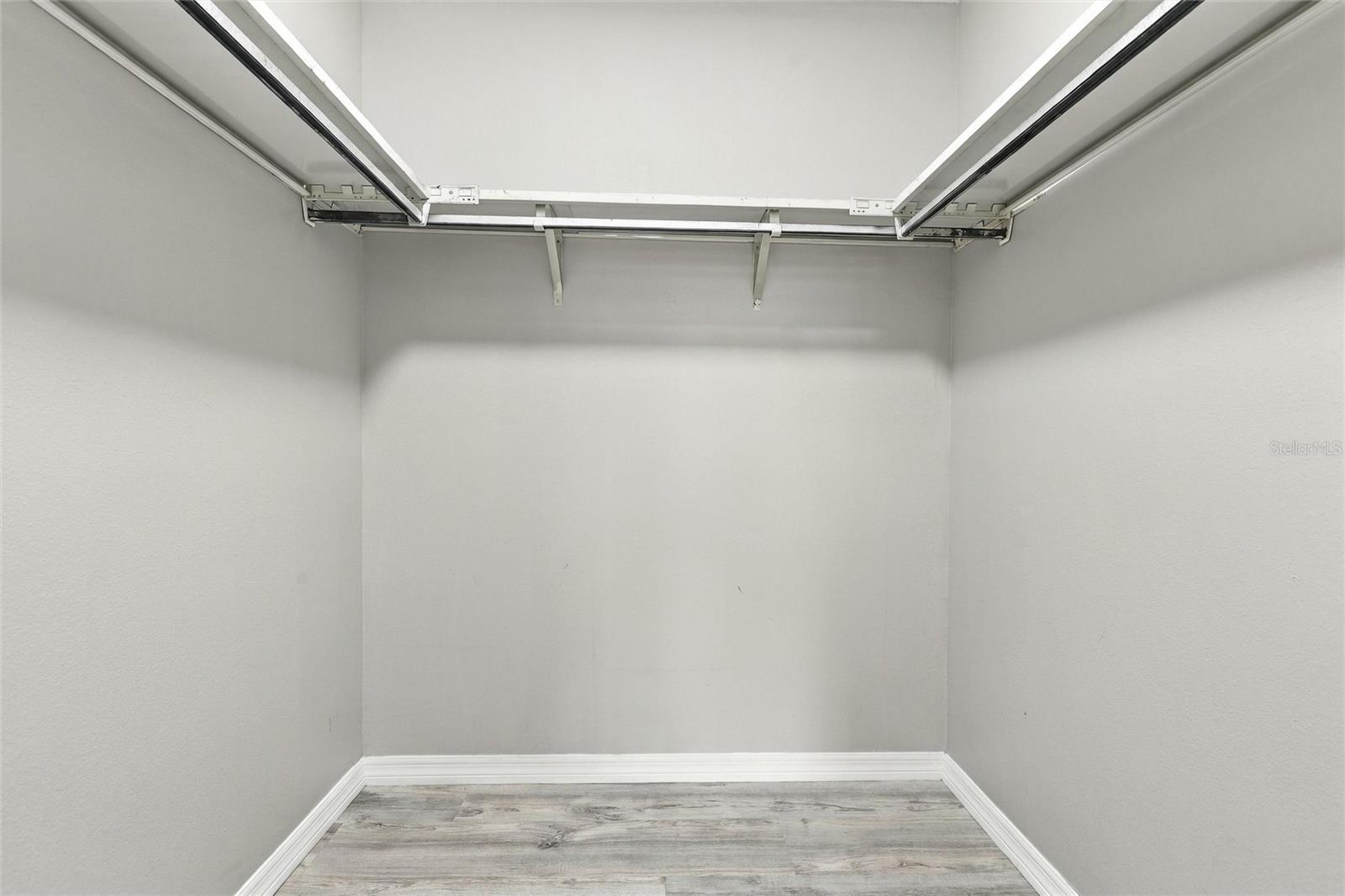 7070 ODOM PL — photo 16