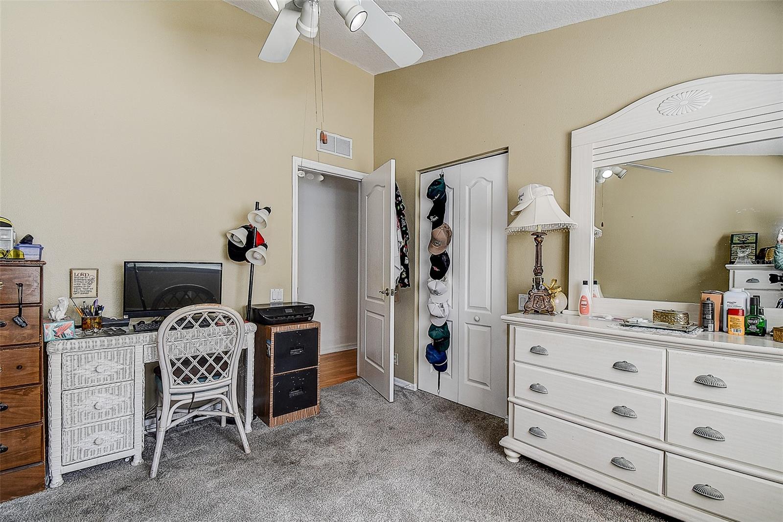 624 N LAKE BLVD — photo 27