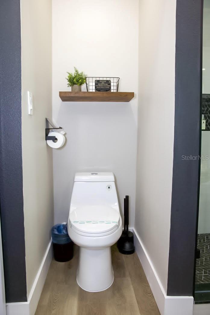 405 MANOR BLVD — photo 40