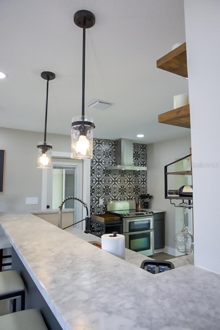 405 MANOR BLVD — photo 8