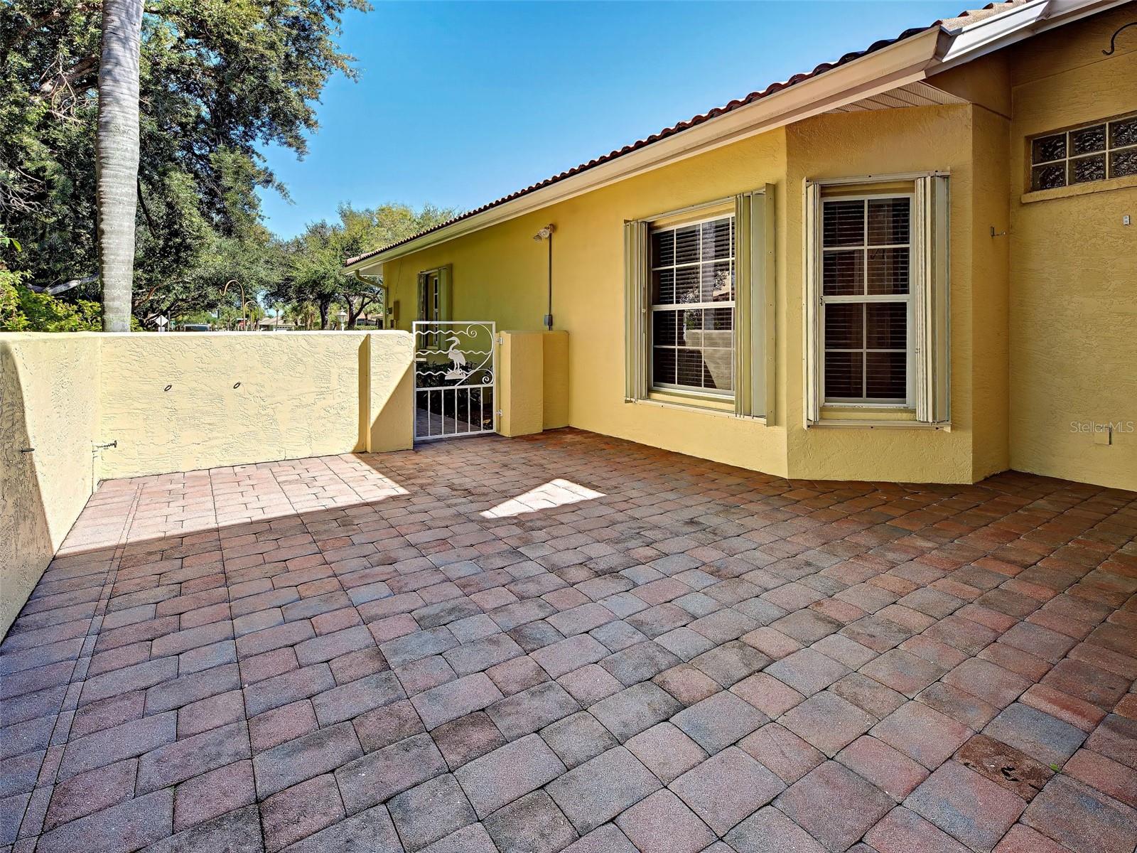 251 VISTA DEL LAGO WAY — photo 4