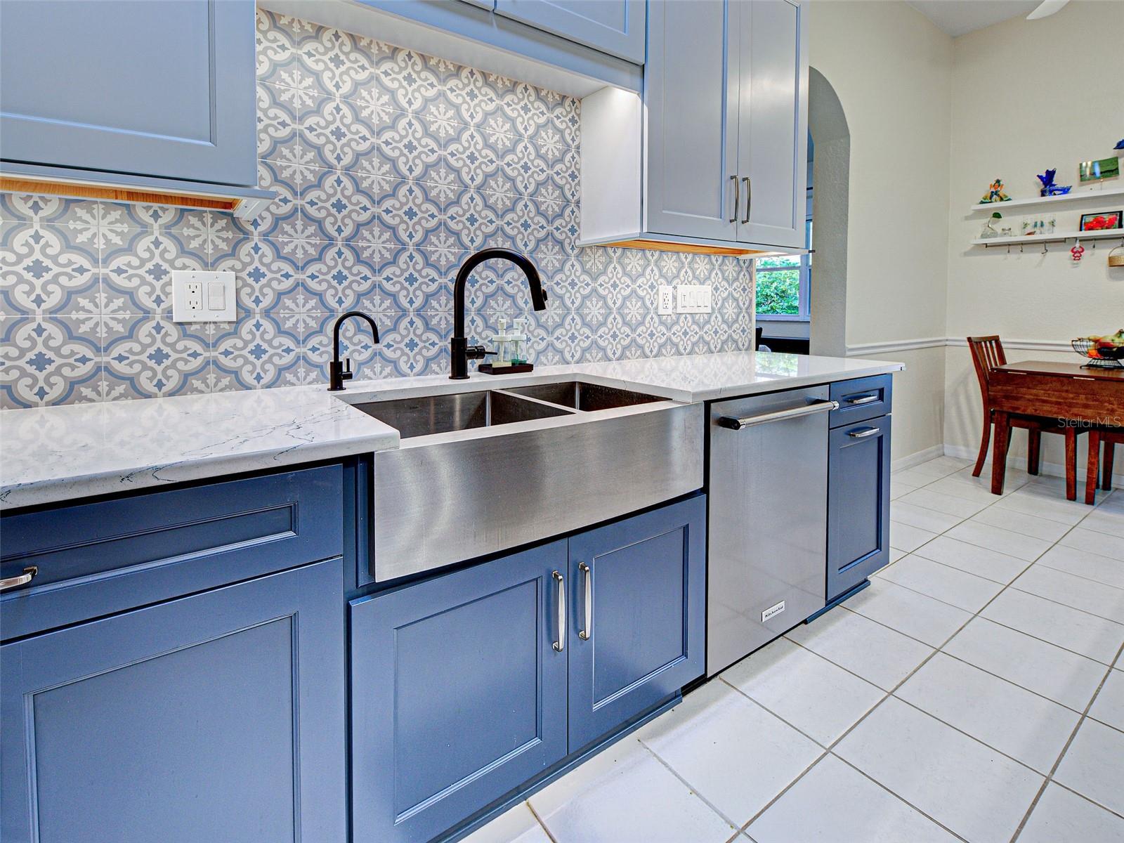 251 VISTA DEL LAGO WAY — photo 11