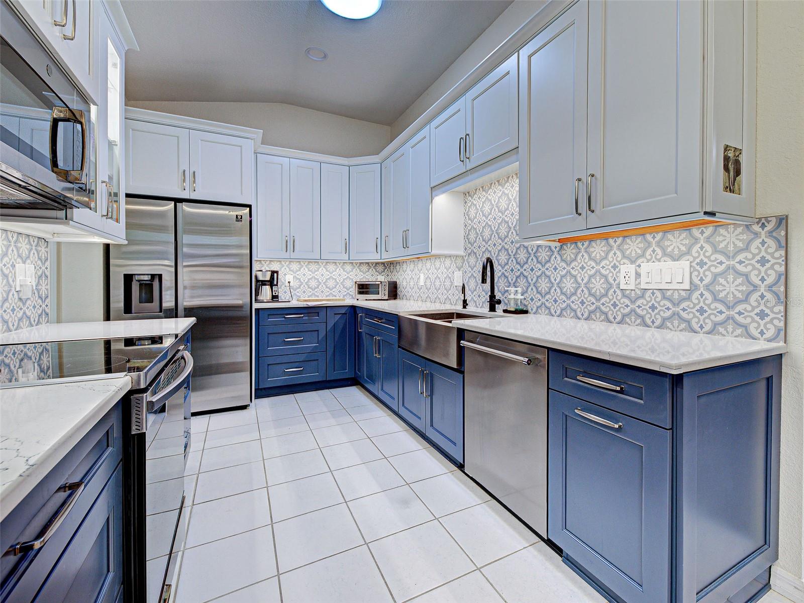 251 VISTA DEL LAGO WAY — photo 10