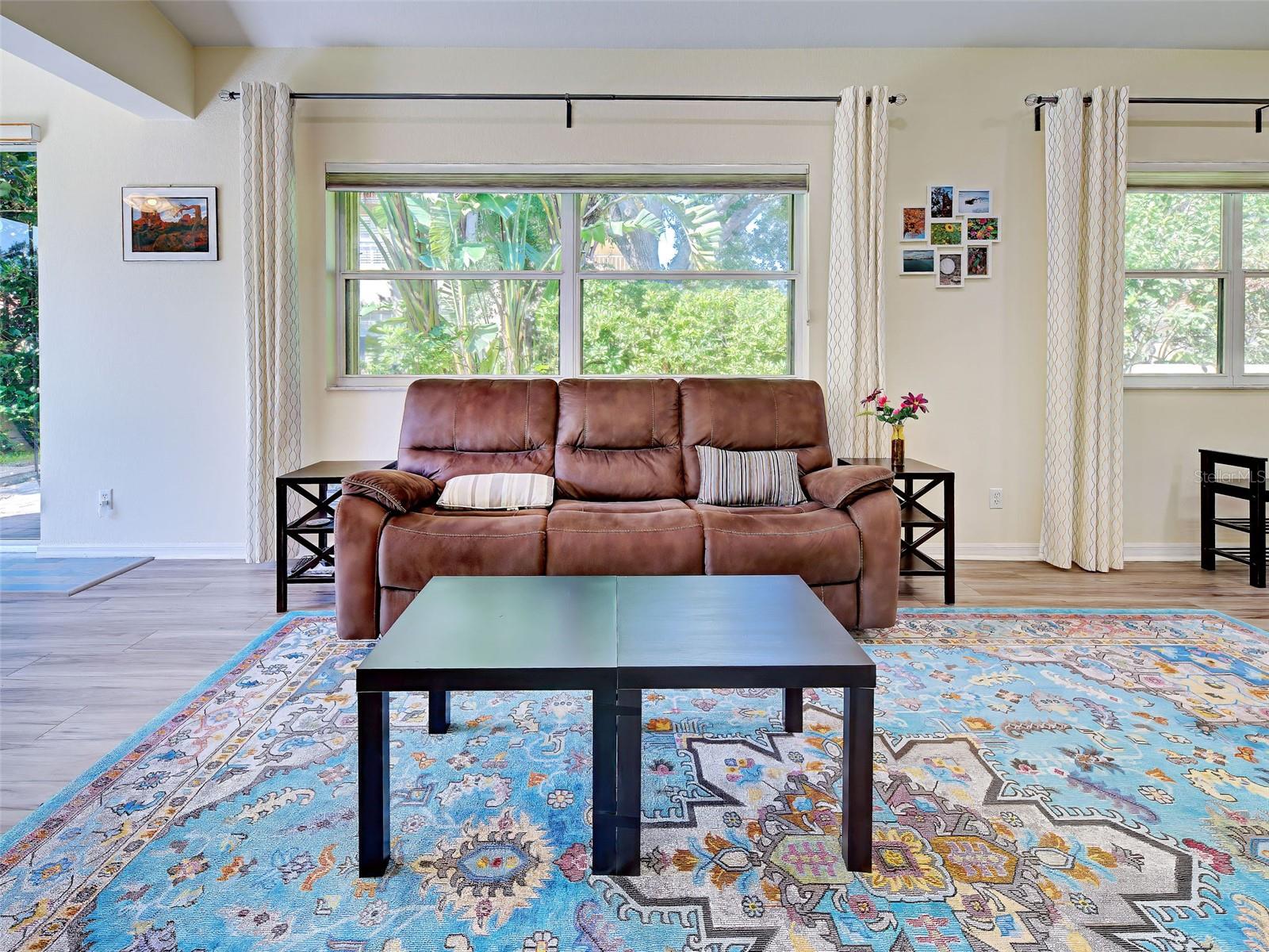 251 VISTA DEL LAGO WAY — photo 18
