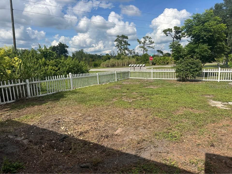 2184 WOODMERE RD — photo 25